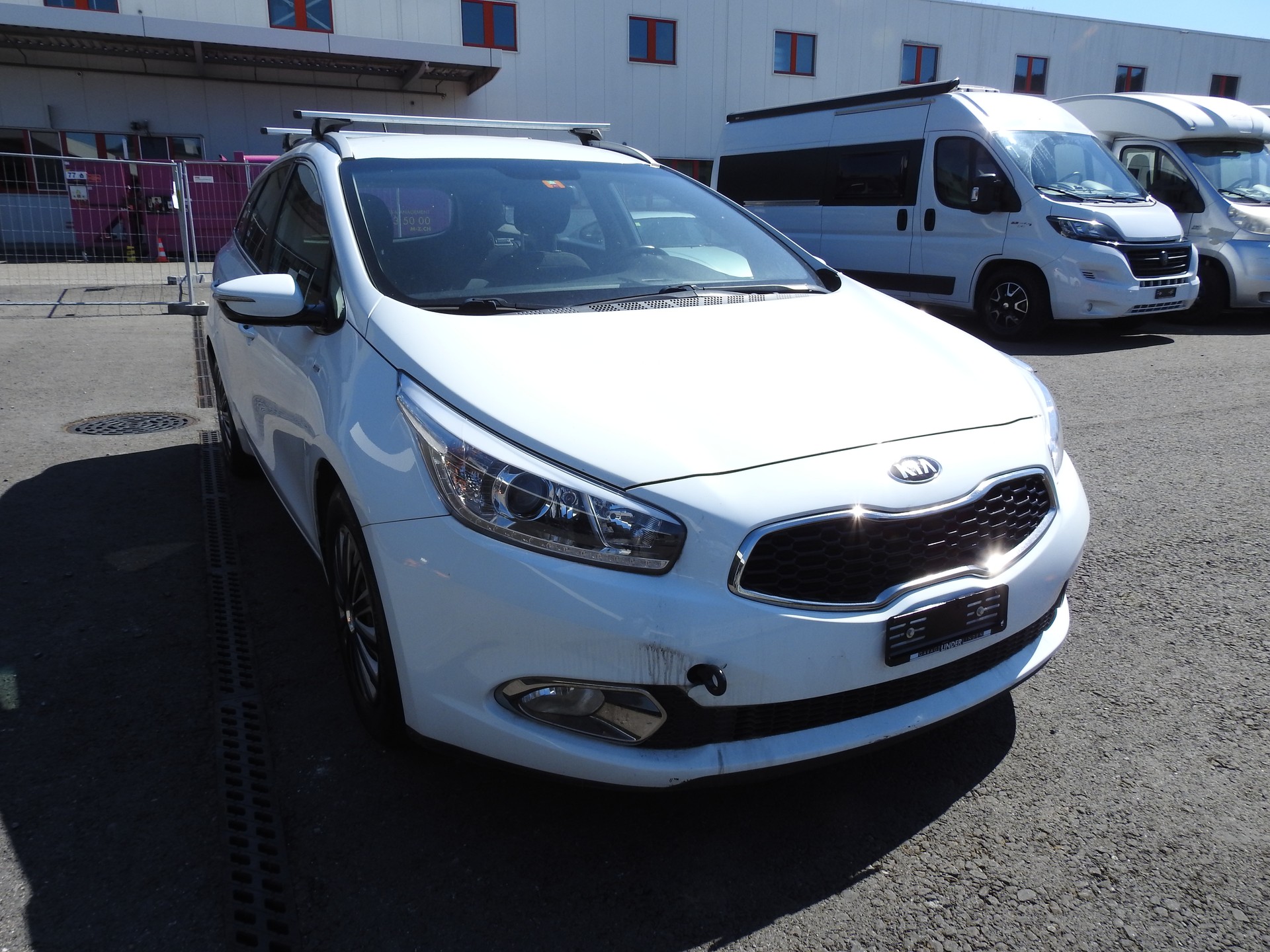 KIA Cee'd Sportswagon 1.6 GDi Trend DCT-image-8
