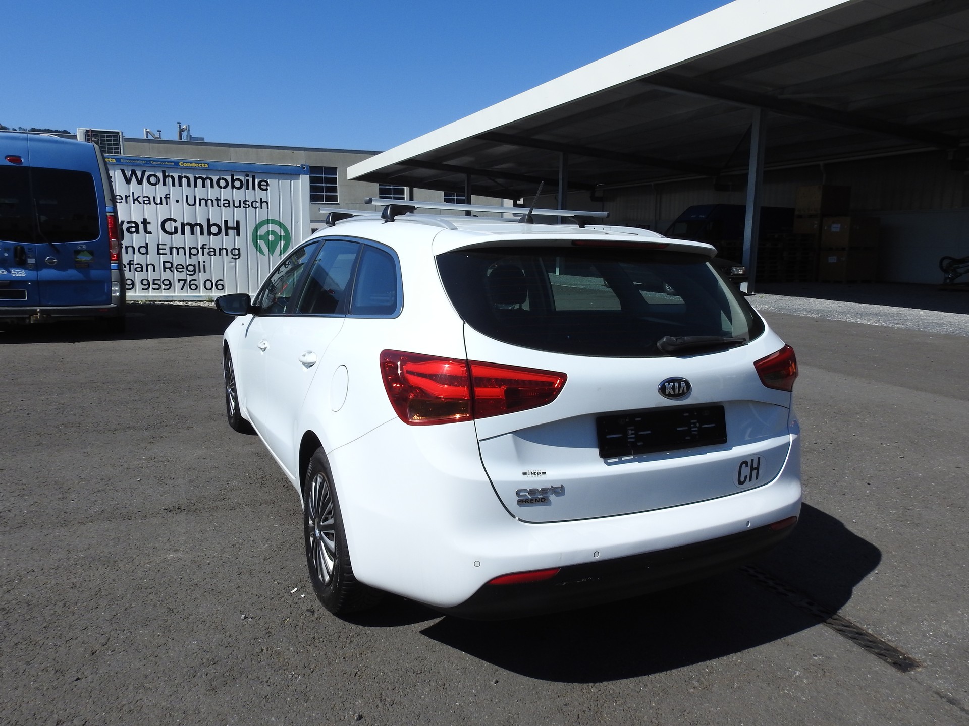 KIA Cee'd Sportswagon 1.6 GDi Trend DCT-image-4