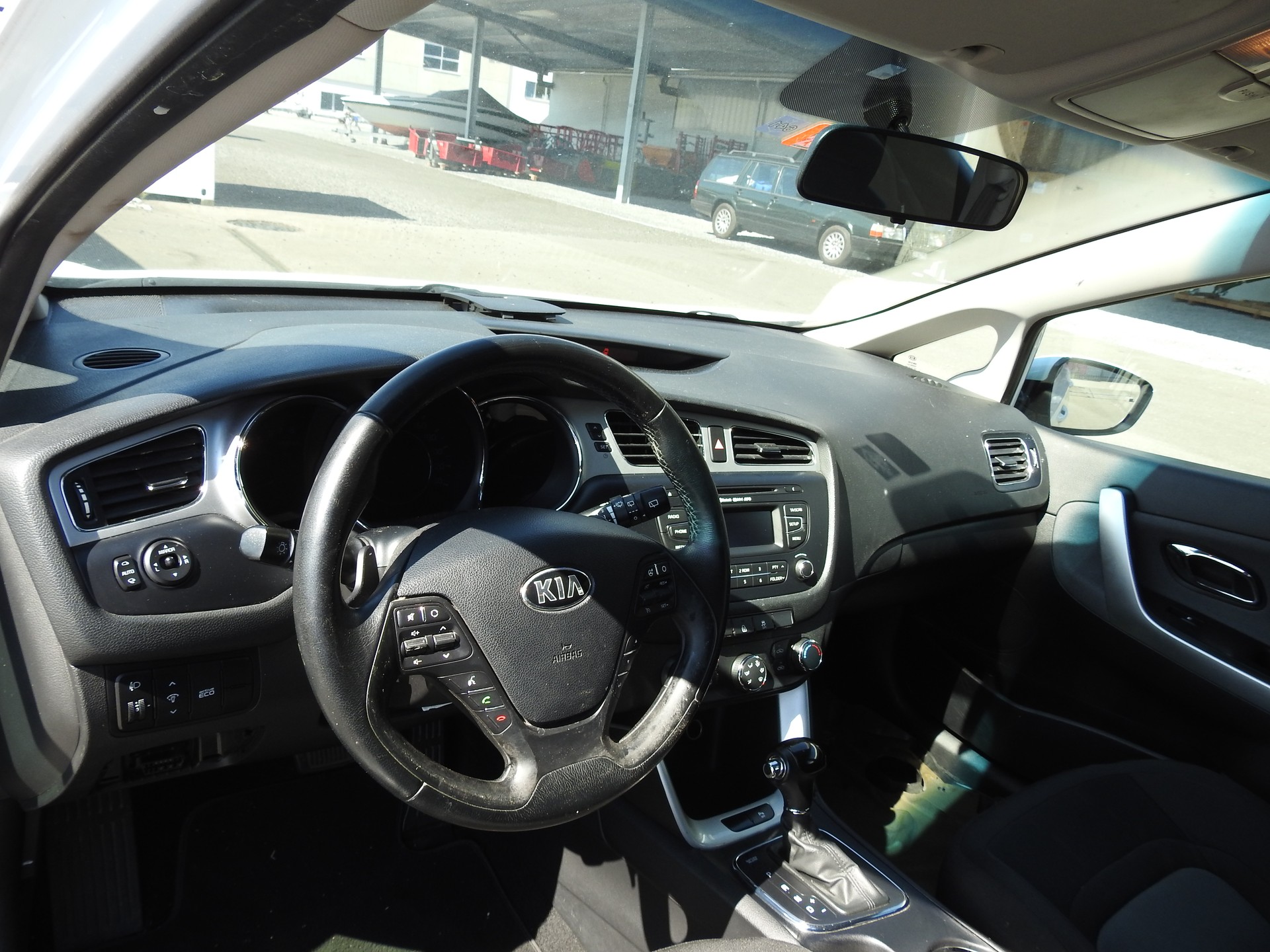 KIA Cee'd Sportswagon 1.6 GDi Trend DCT-image-12
