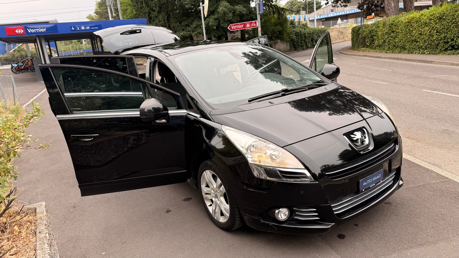 PEUGEOT 5008 1.6 16V-image-12