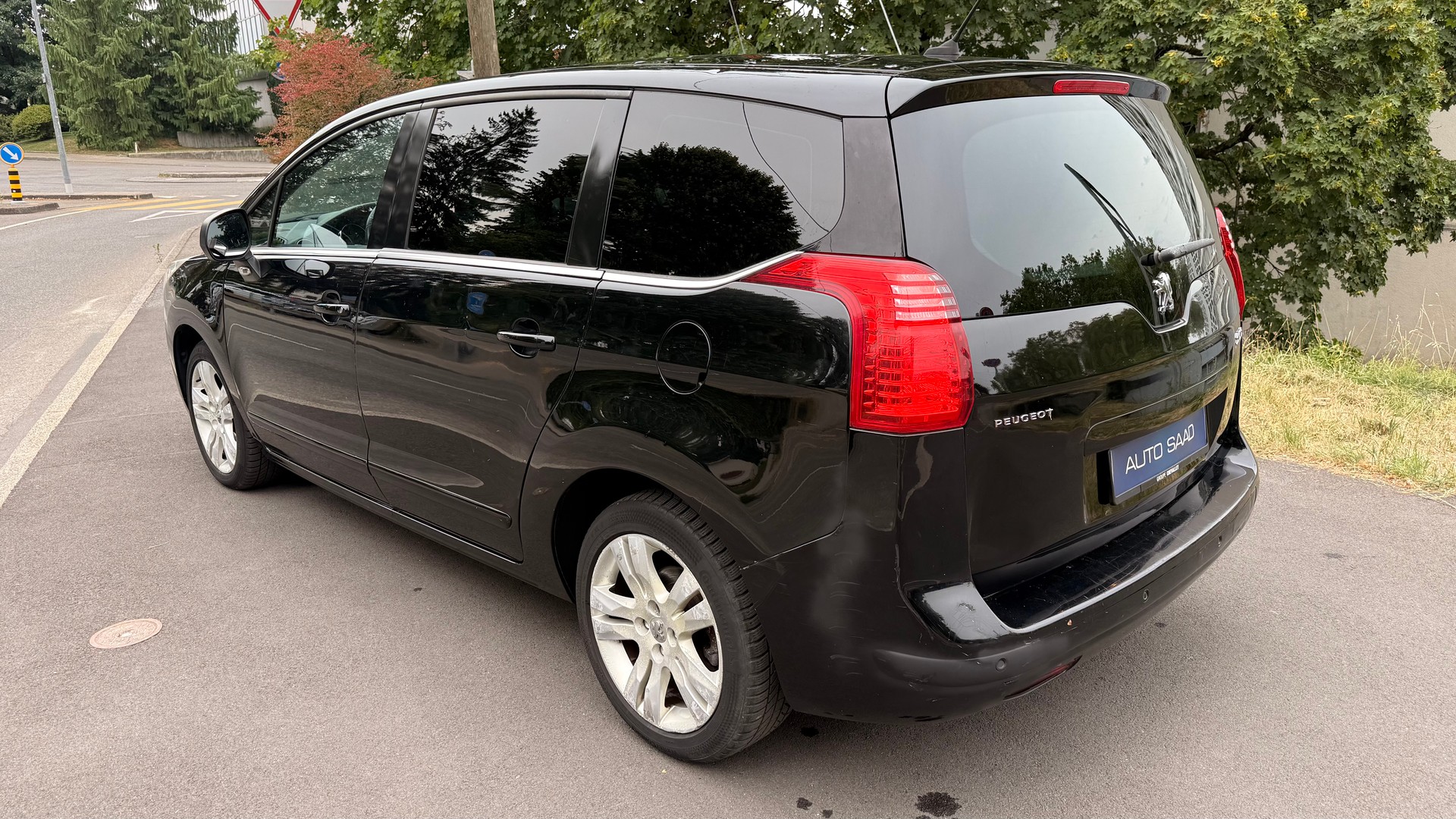 PEUGEOT 5008 1.6 16V-image-2