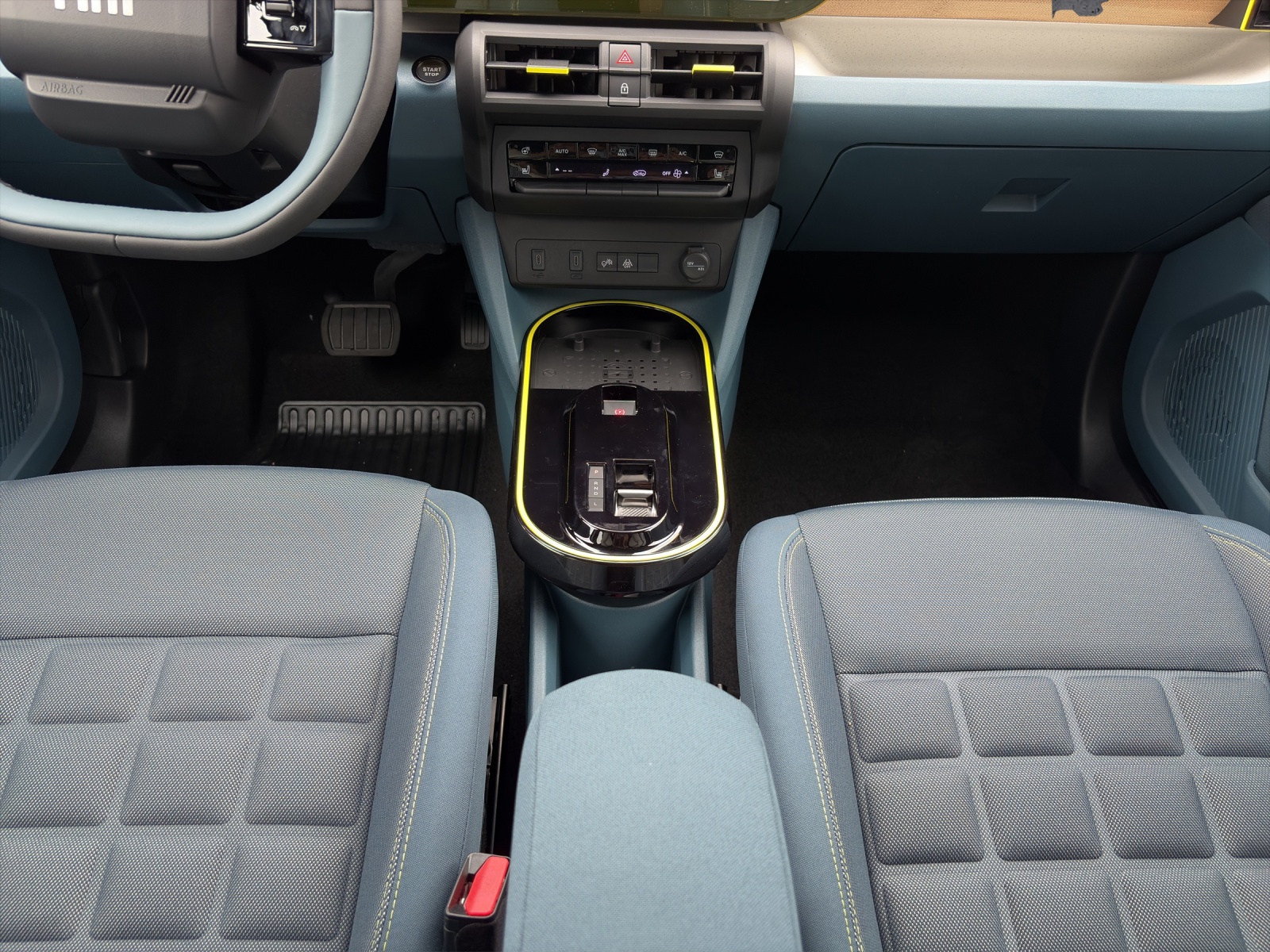 FIAT Grande Panda MHEV La Prima-image-13
