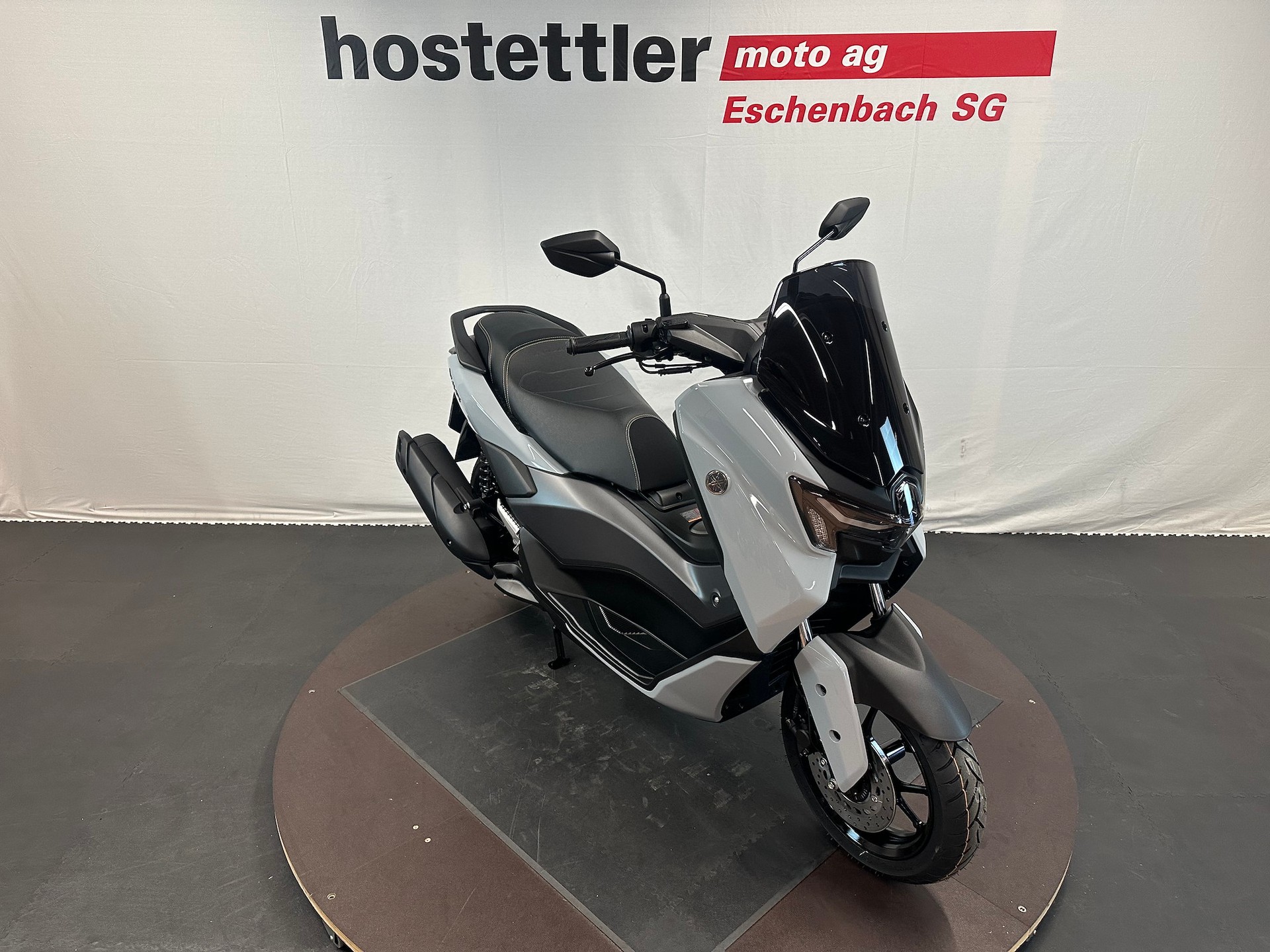 YAMAHA NMAX 125 Tech MAX