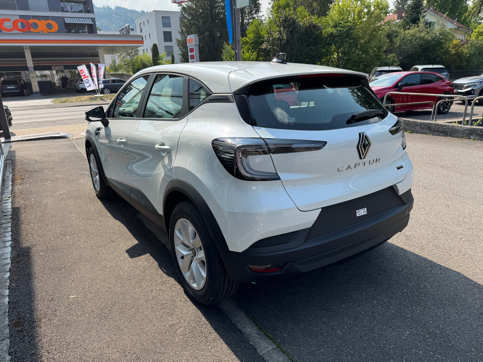 RENAULT Captur 1.8 E-Tech 160 Evolution DHT-image-6
