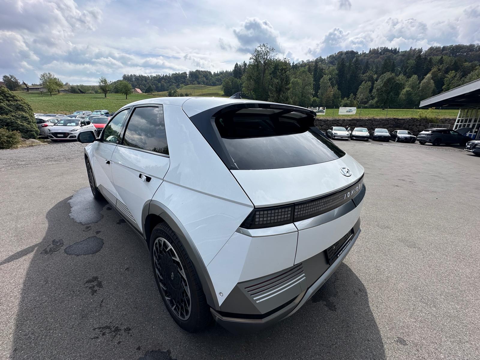HYUNDAI Ioniq 5 72kWh First Edition 4WD-image-4