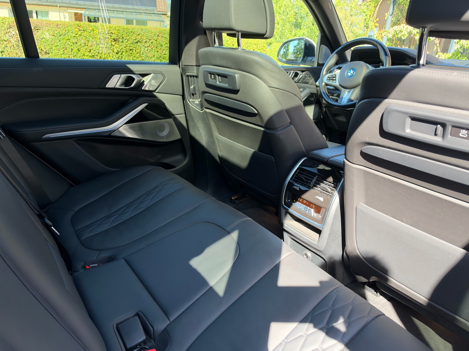 BMW X5 xDrive45e M Sport | 1. Hand | 97% Batterie | Garantie-image-9