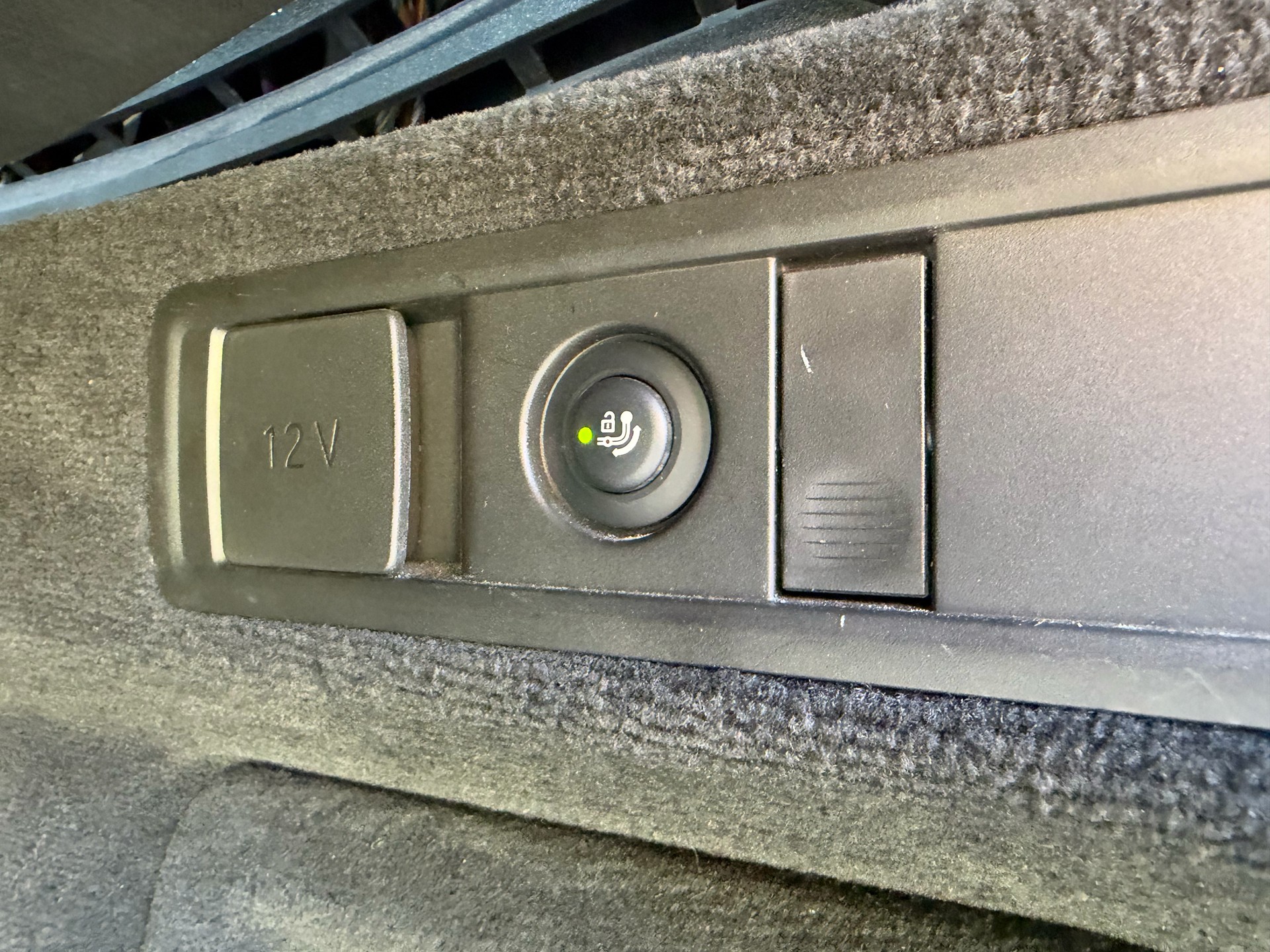 BMW X5 xDrive45e M Sport | 1. Hand | 97% Batterie | Garantie-image-18