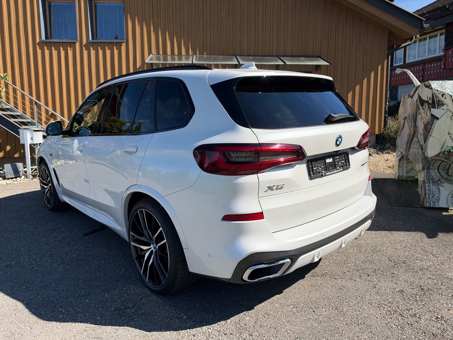 BMW X5 xDrive45e M Sport | 1. Hand | 97% Batterie | Garantie-image-1