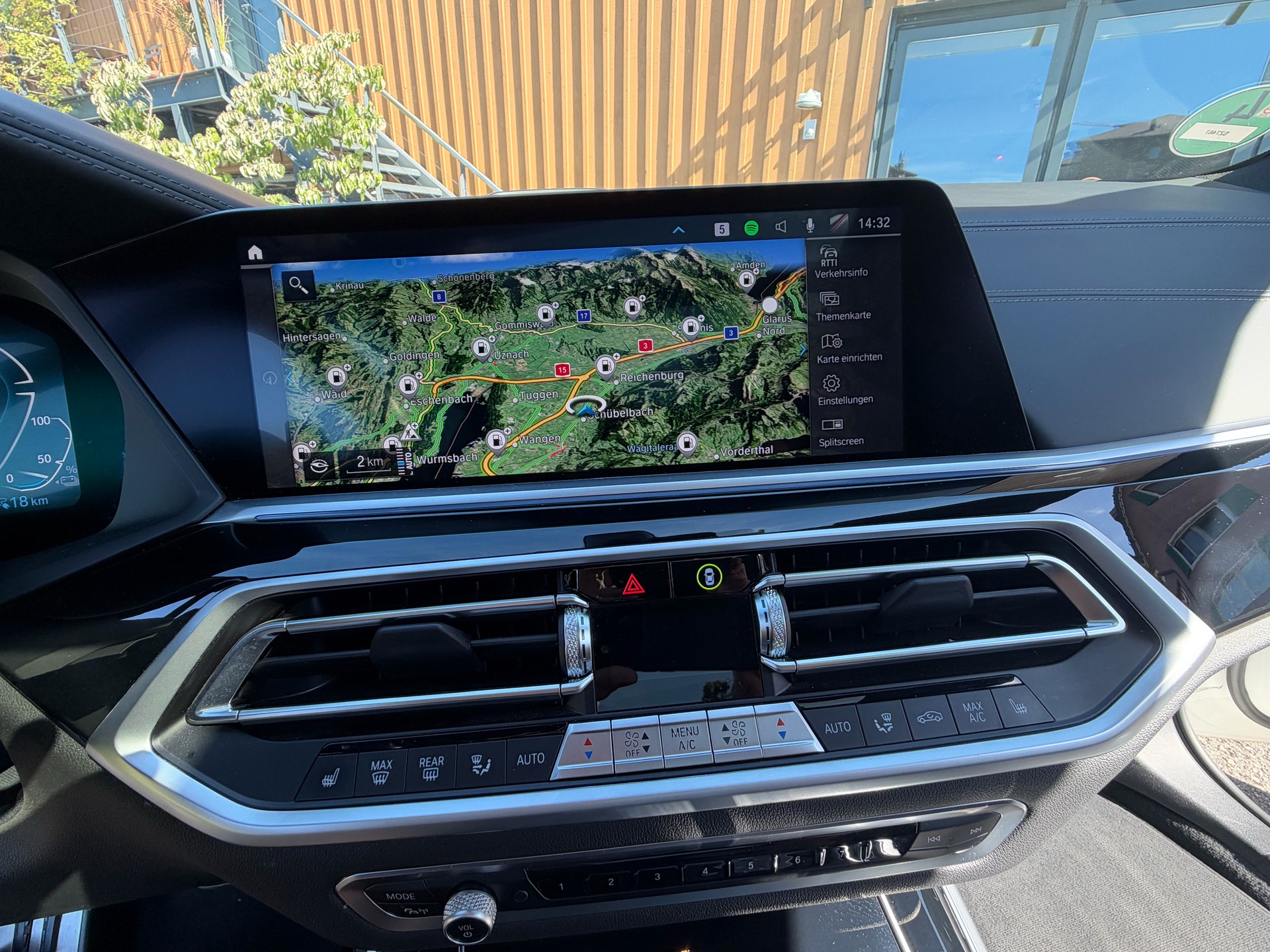 BMW X5 xDrive45e M Sport | 1. Hand | 97% Batterie | Garantie-image-12