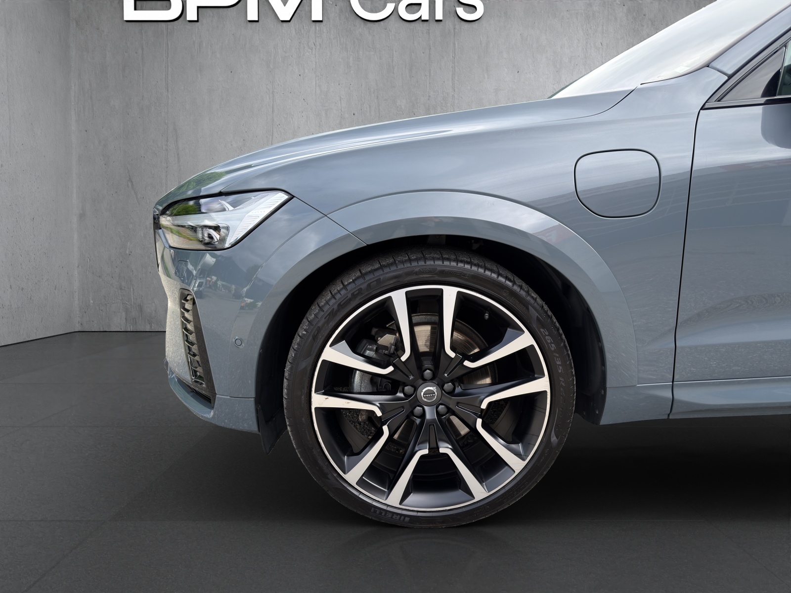 VOLVO XC60 2.0 T6 TE Ultimate Dark eAWD-image-1