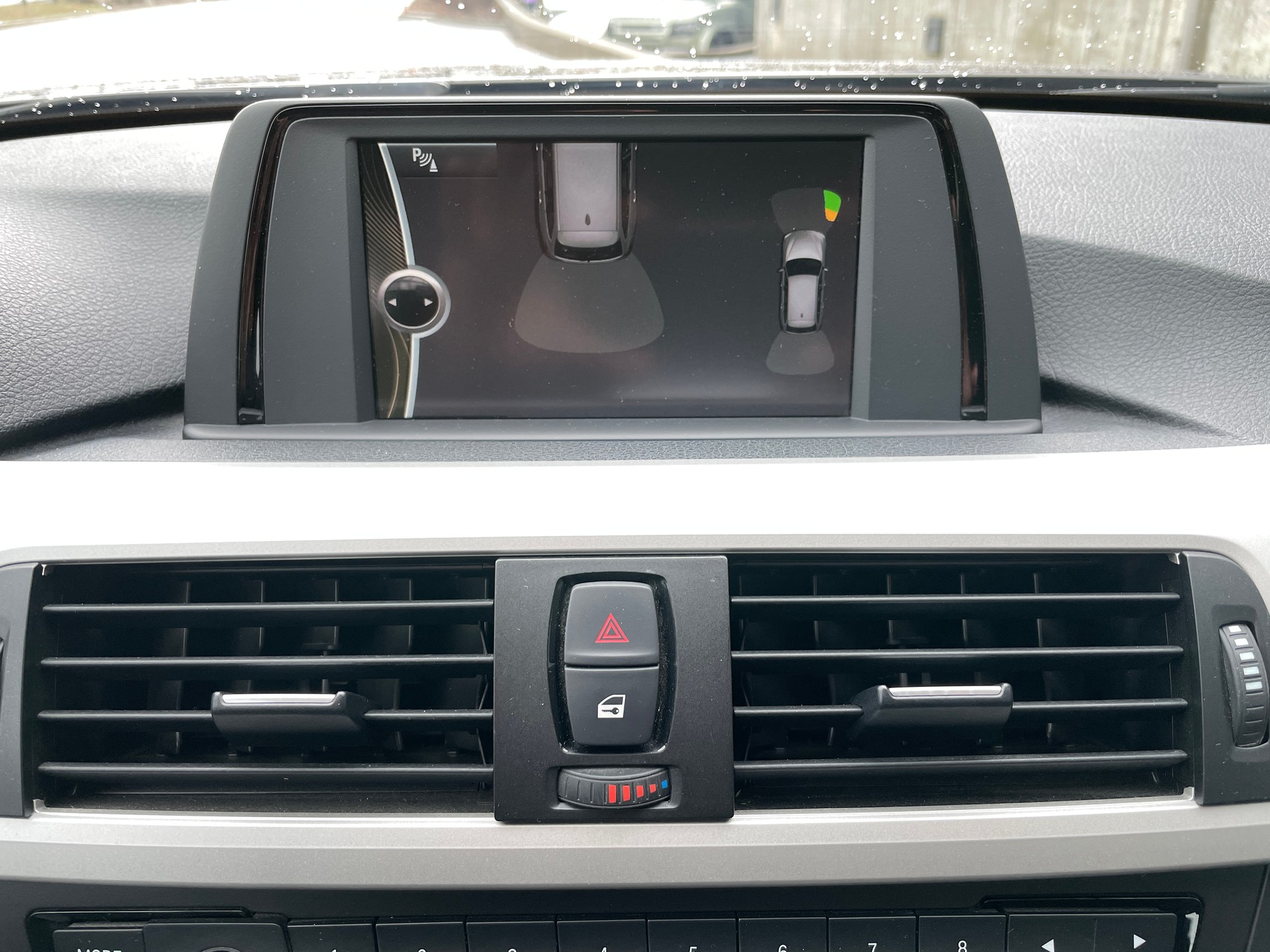 BMW 320d Touring-image-21