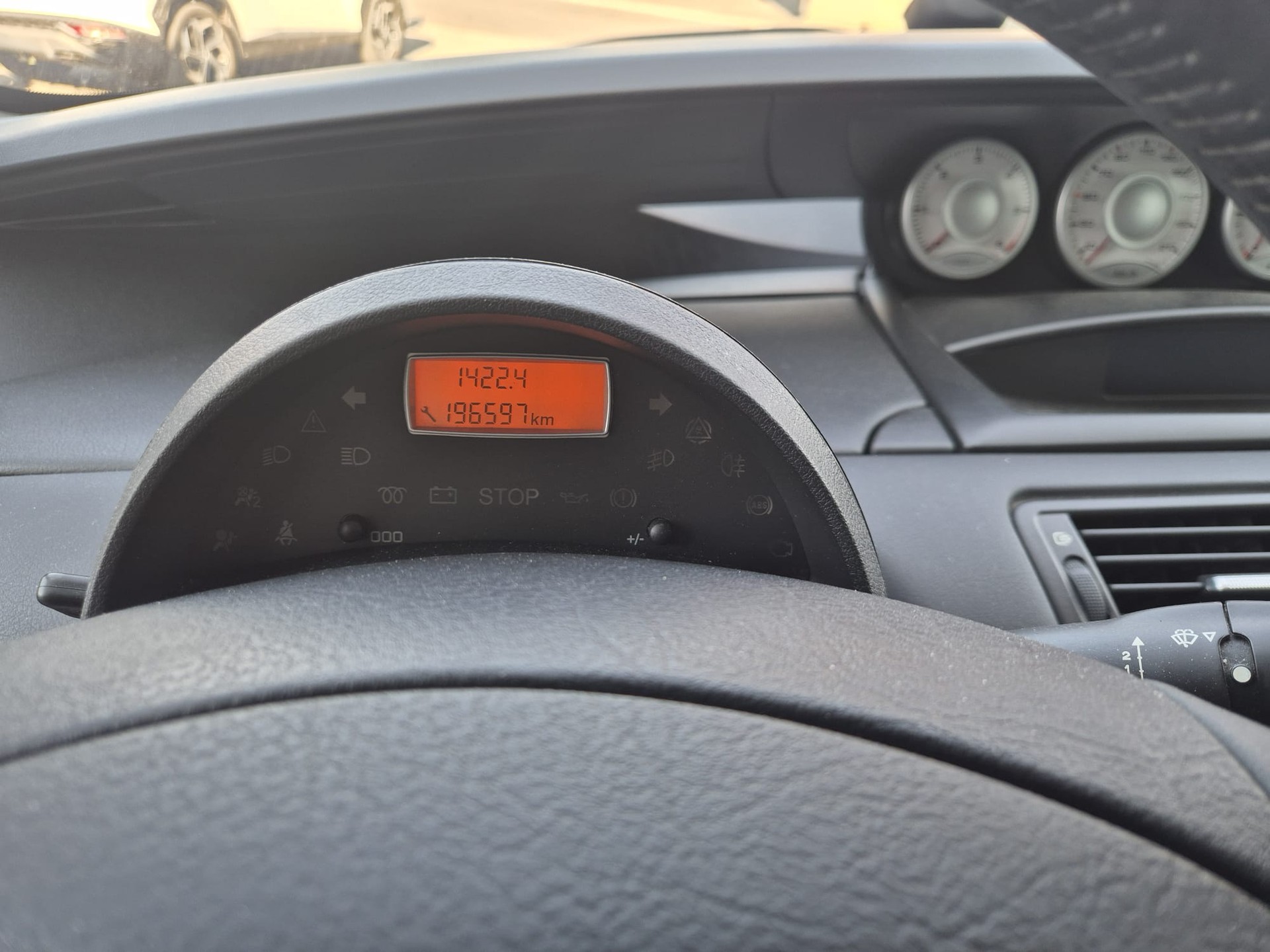 CITROEN C8 2.0 16V HDi Exclusive Automatic-image-8