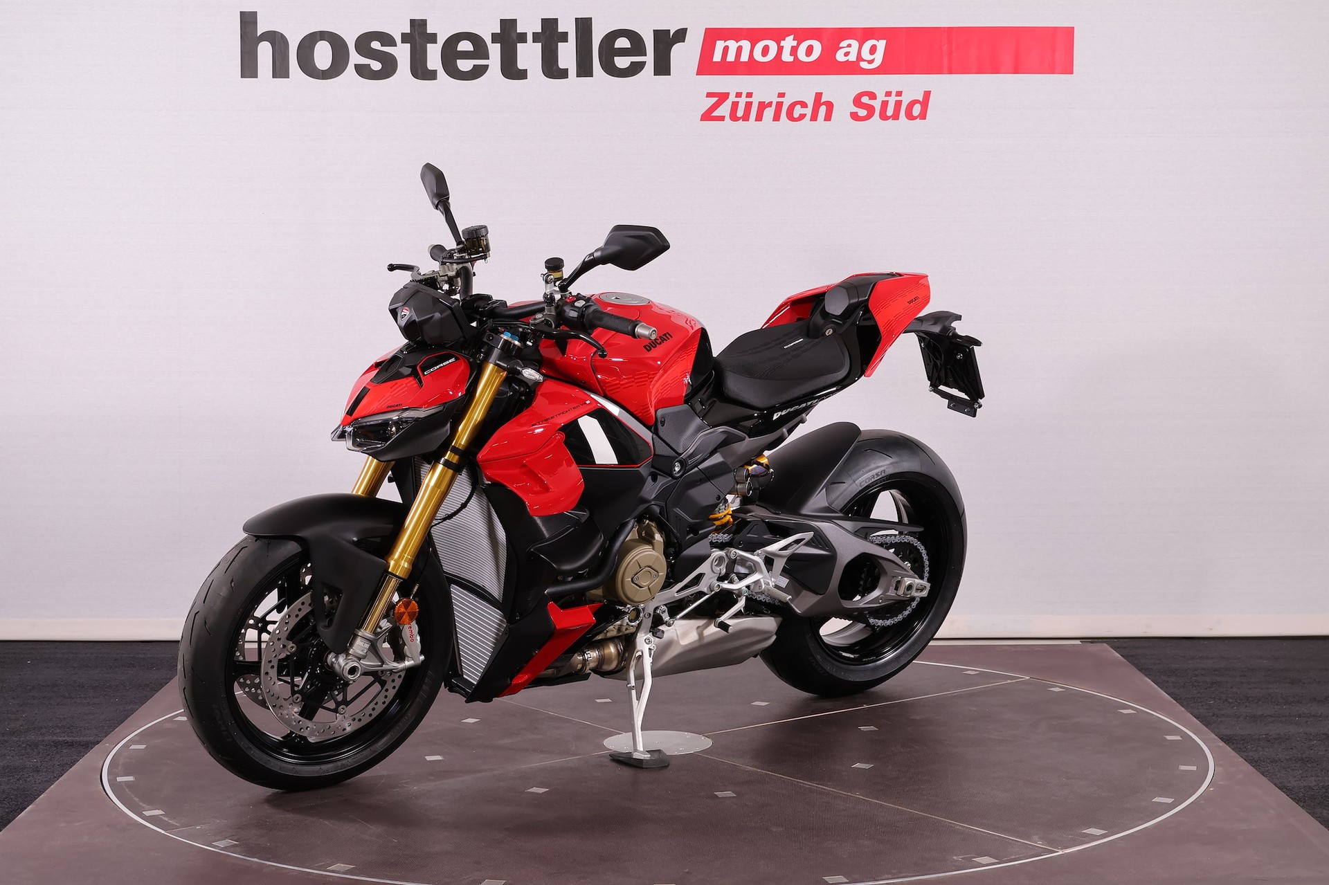DUCATI Streetfighter V4 S Corse-showroom-element-1