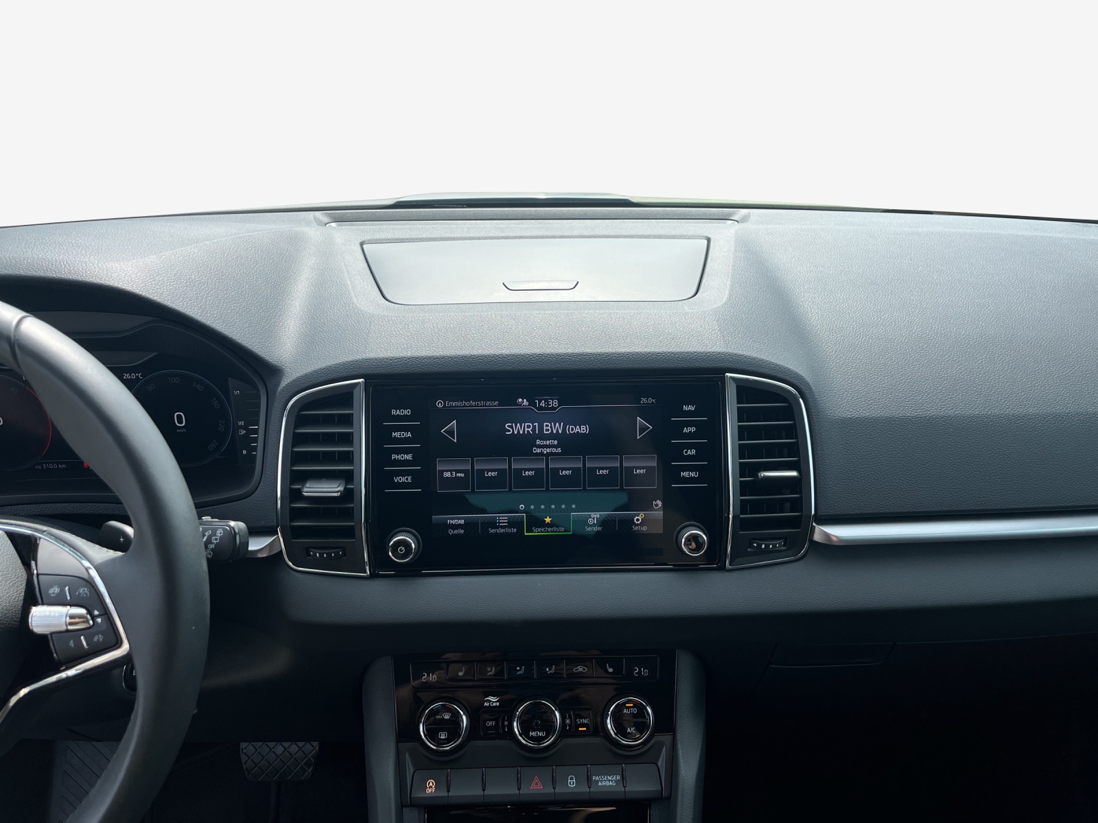 SKODA Karoq 2.0 TDI CR Ambition 4x4 DSG-image-10