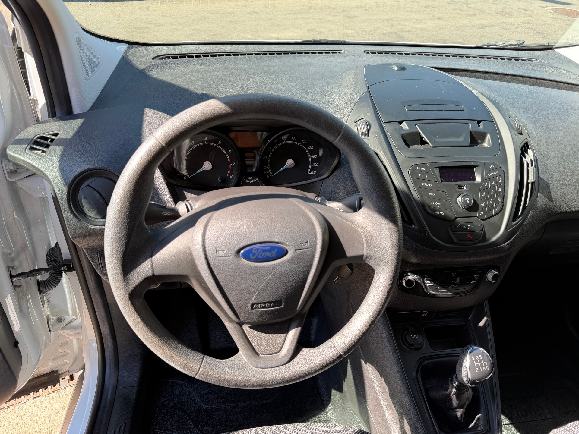 FORD Transit Courier Van 1.0 EcoBoost Trend-image-19