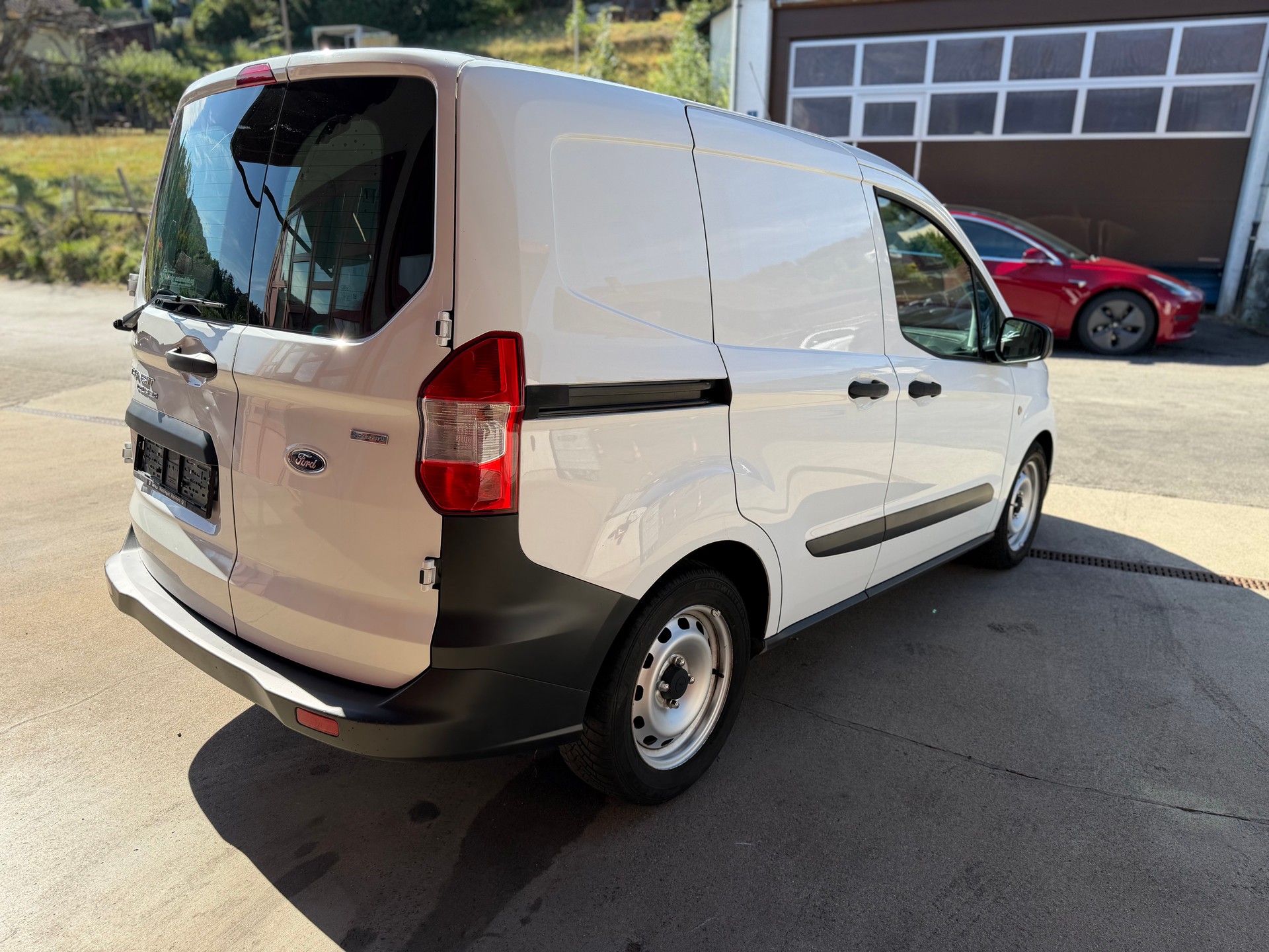 FORD Transit Courier Van 1.0 EcoBoost Trend-image-6