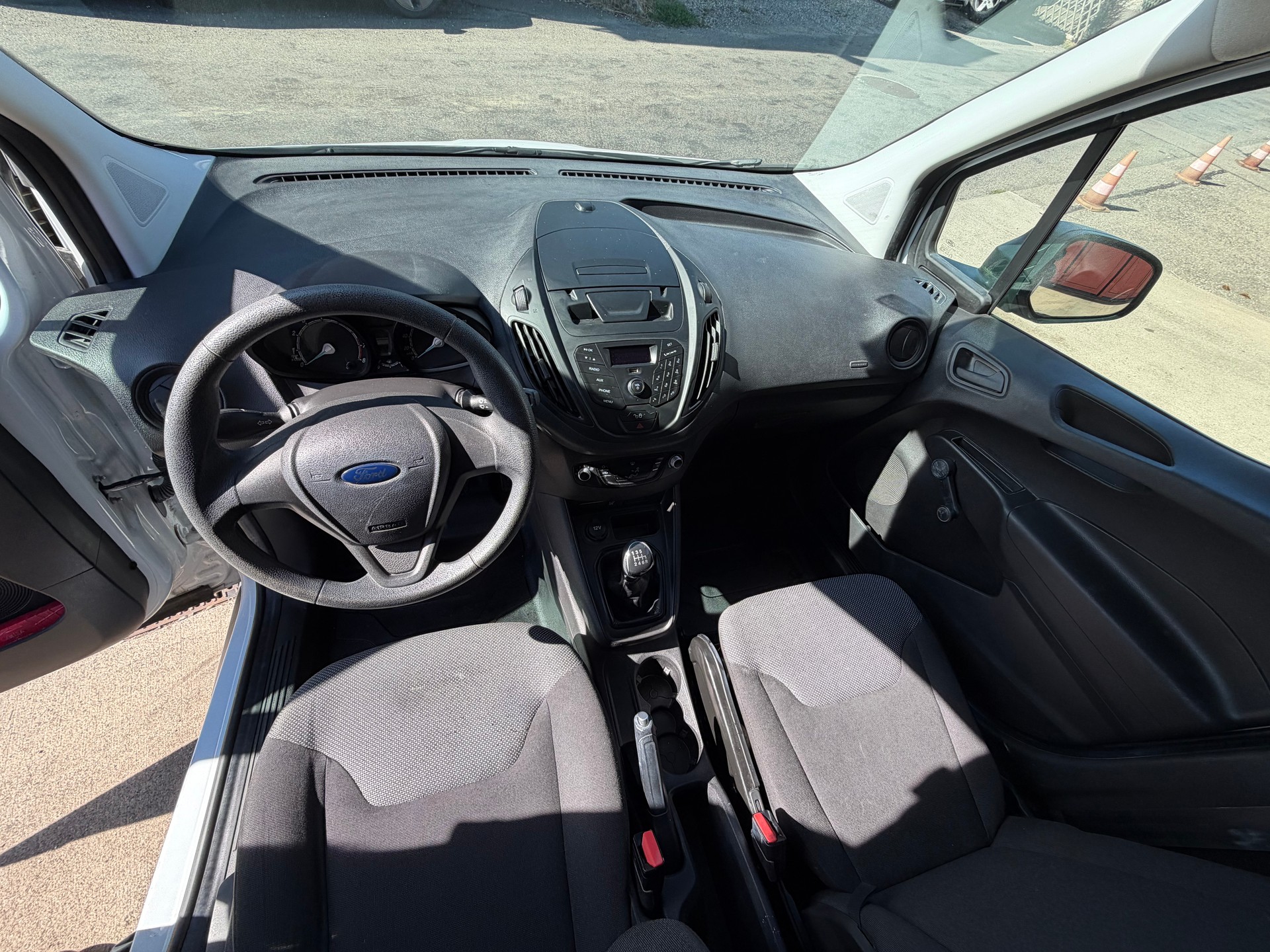 FORD Transit Courier Van 1.0 EcoBoost Trend-image-18