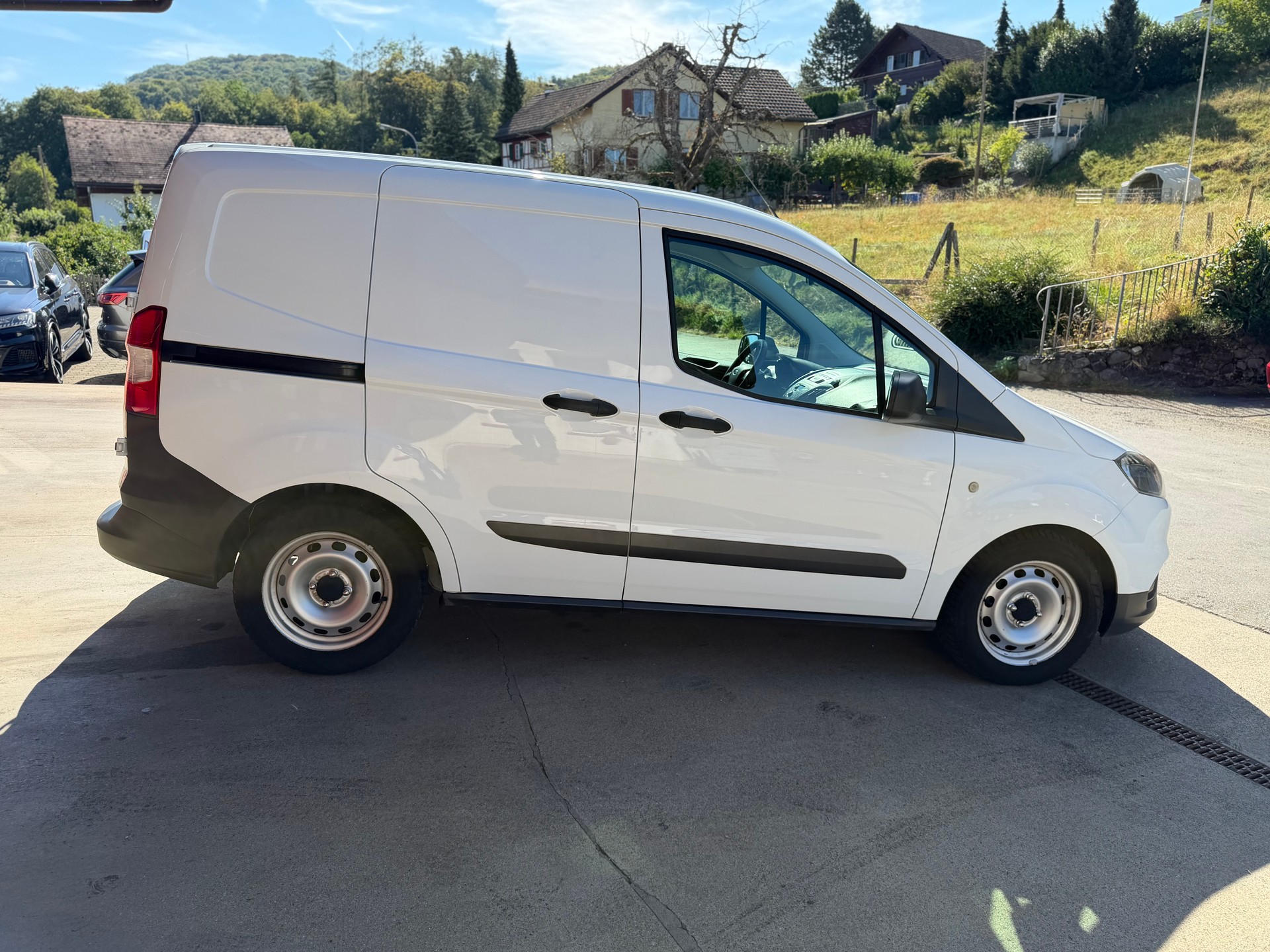 FORD Transit Courier Van 1.0 EcoBoost Trend-image-7