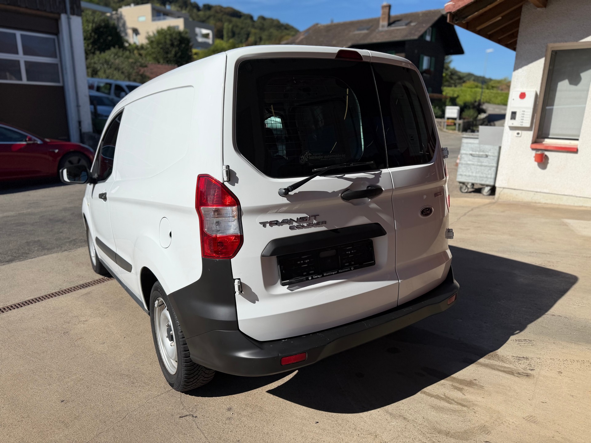 FORD Transit Courier Van 1.0 EcoBoost Trend-image-4