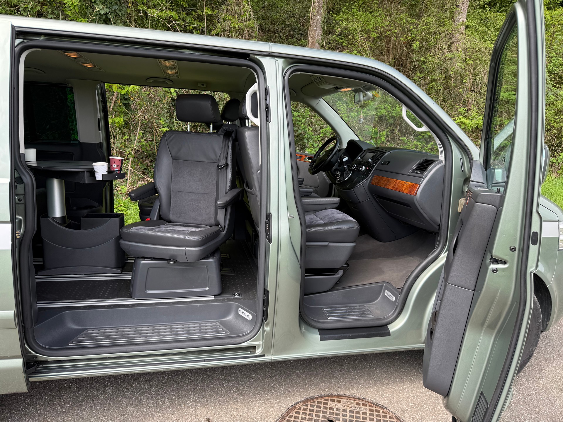 VW 2.5 TDI 174 Highline-image-11