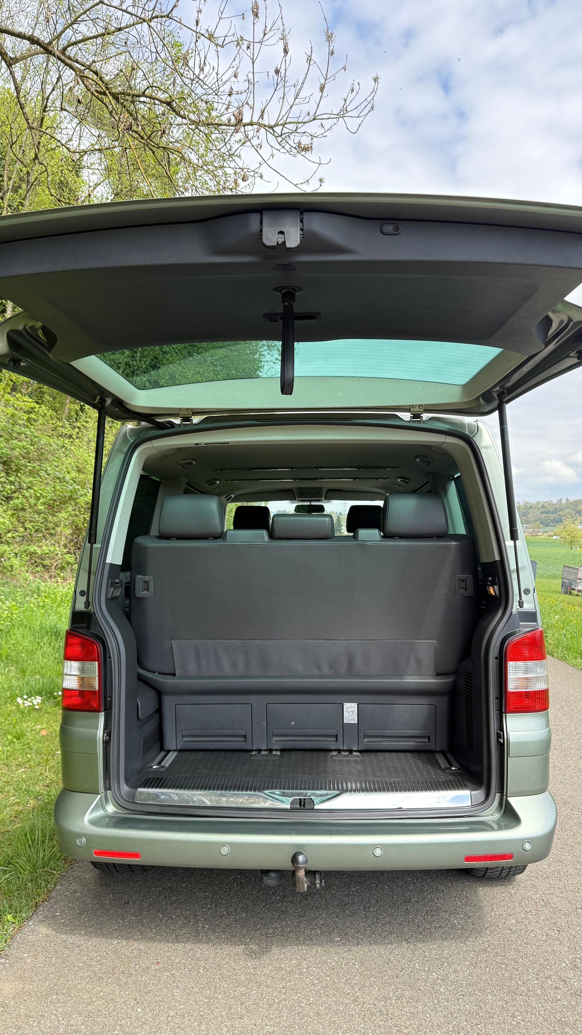 VW 2.5 TDI 174 Highline-image-15