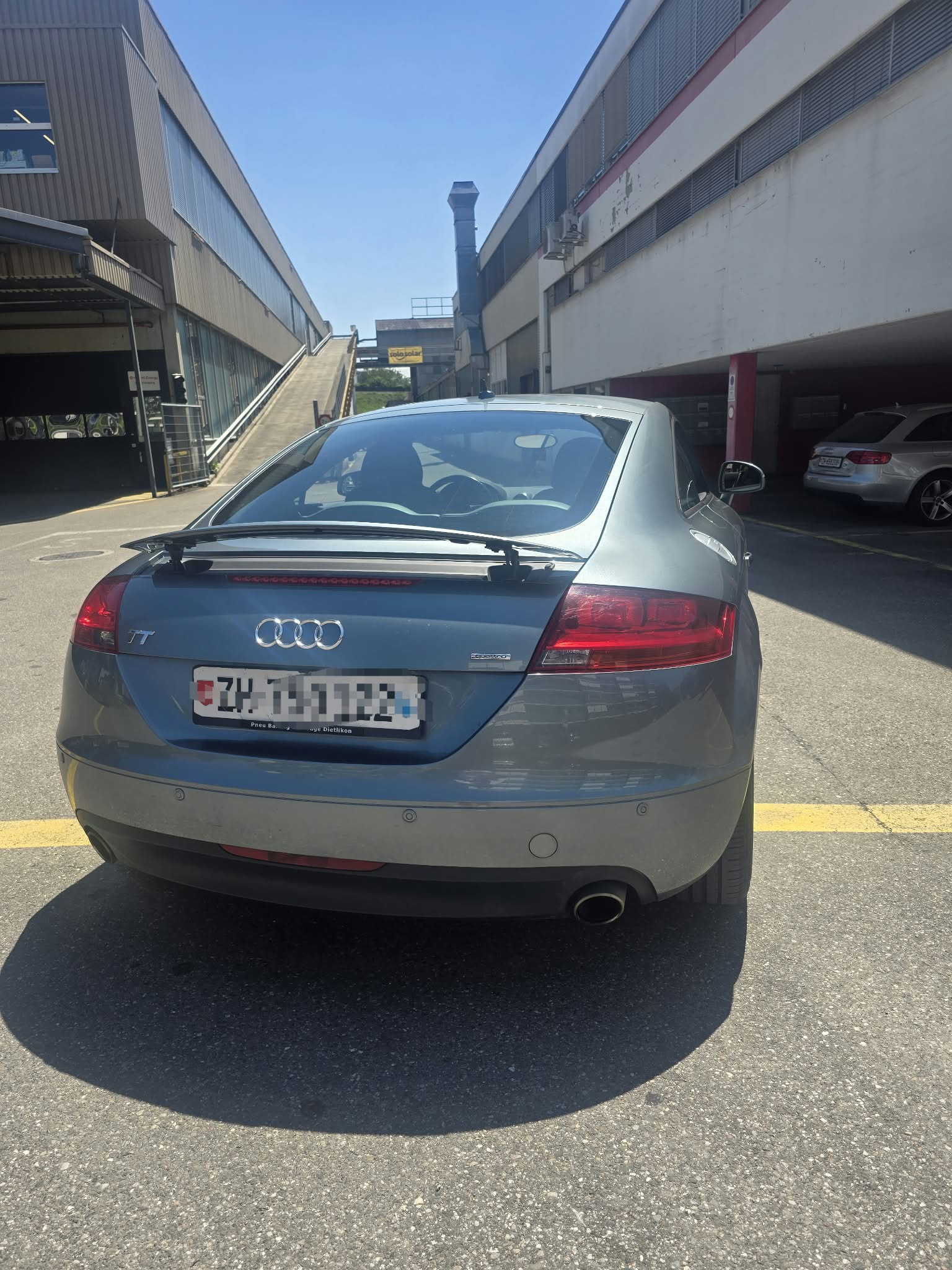 AUDI TT Coupé 3.2 quattro-image-3