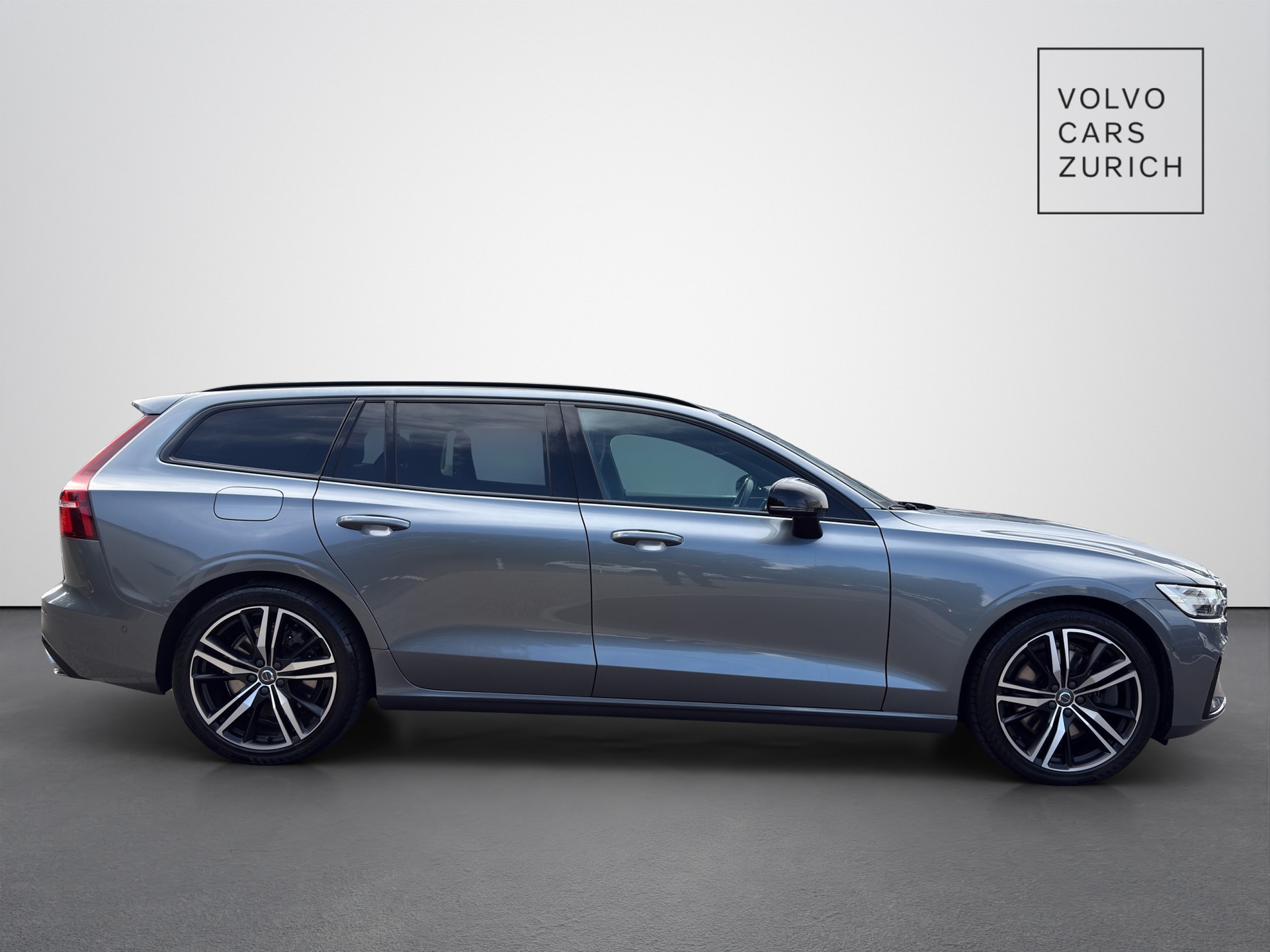 VOLVO V60 2.0 T6 TE R-Design eAWD-image-3