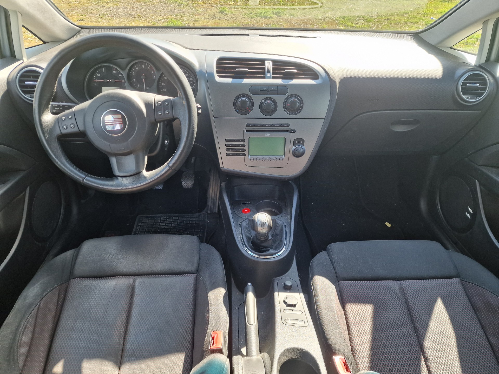 SEAT Leon 1.6 Reference-image-5