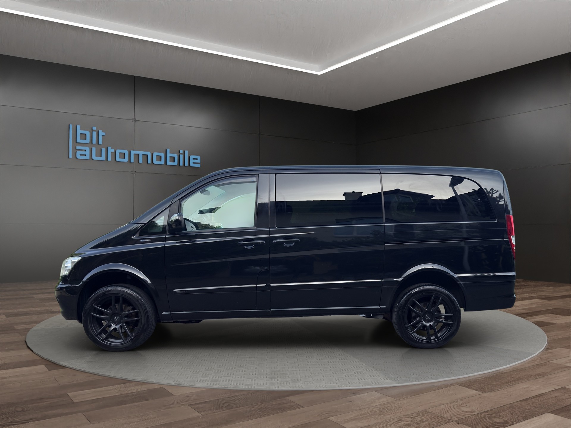 MERCEDES-BENZ Viano 2.2 CDI Blue Eff. Trend Ed. L 4Matic A-image-2