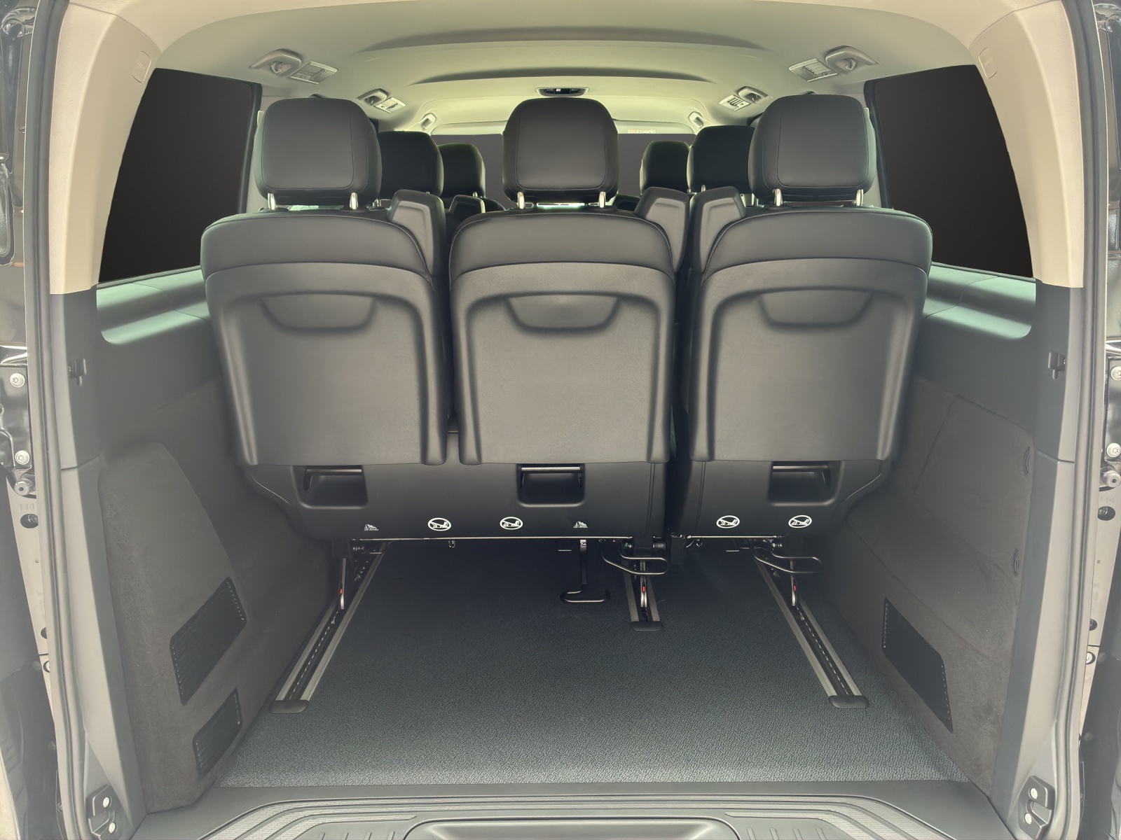 MERCEDES-BENZ Vito 124 CDI Lang Tourer 9G-Tronic Select-image-5