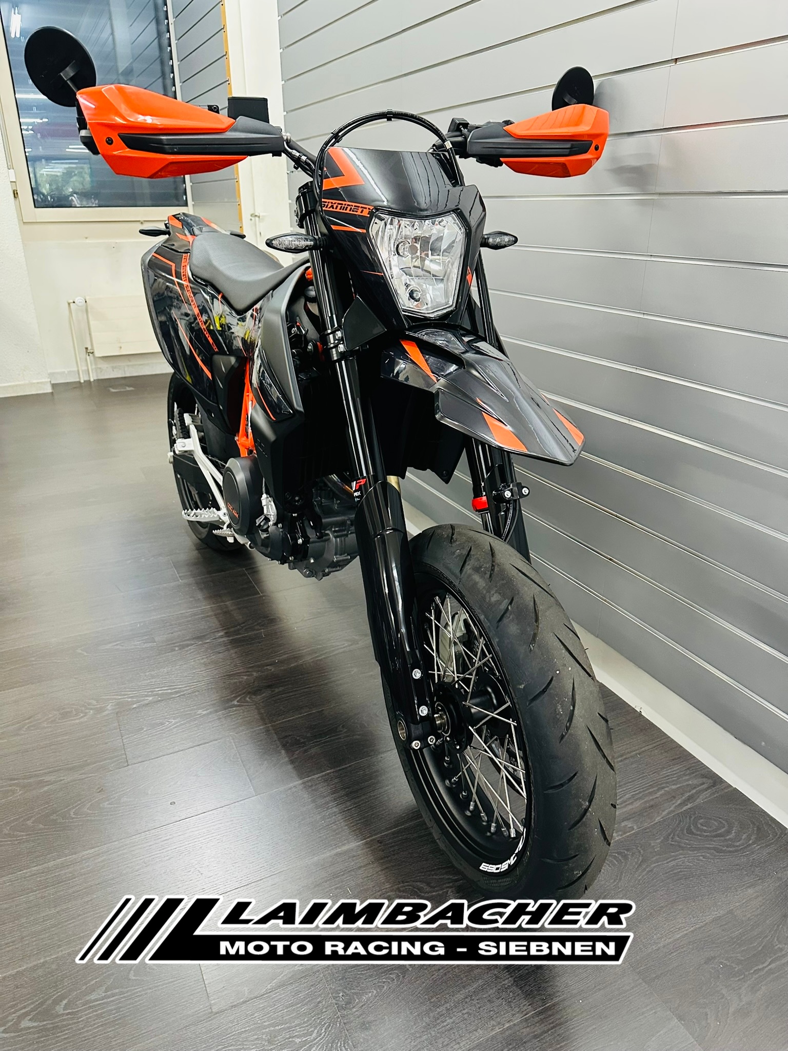 KTM 690 SMC R ABS (35 kW)-showroom-element-3