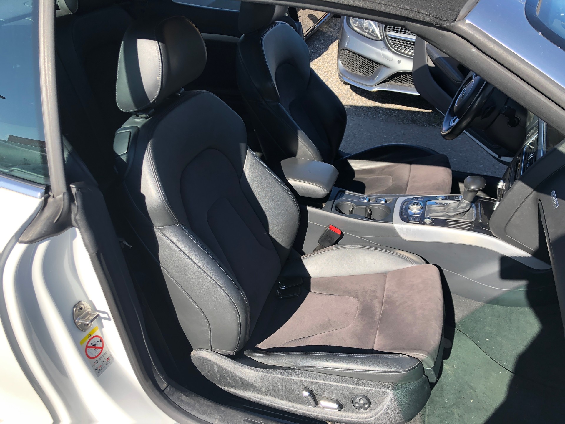 AUDI A5 Cabriolet 3.0 TFSI quattro S-tronic-image-19