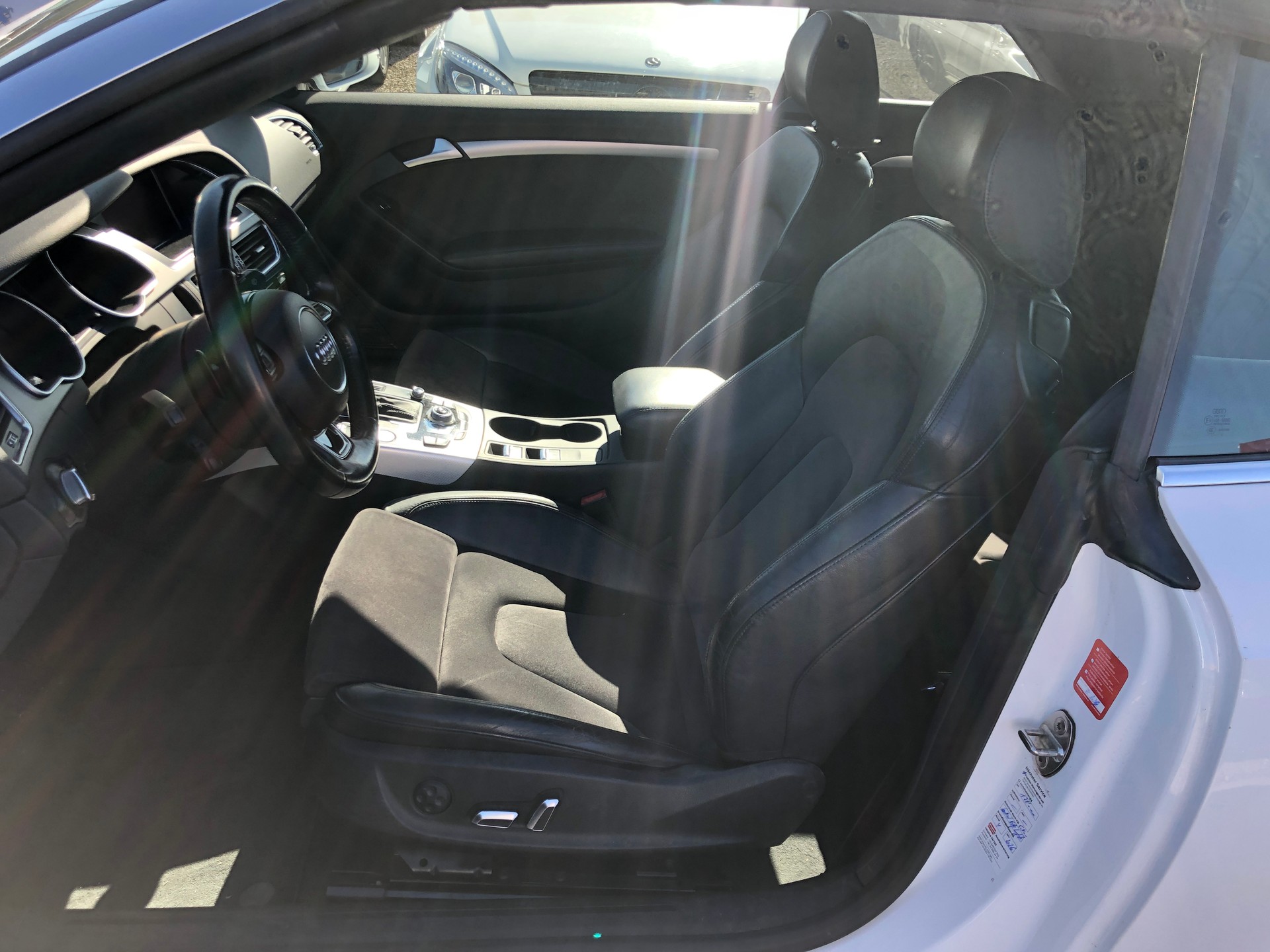 AUDI A5 Cabriolet 3.0 TFSI quattro S-tronic-image-18