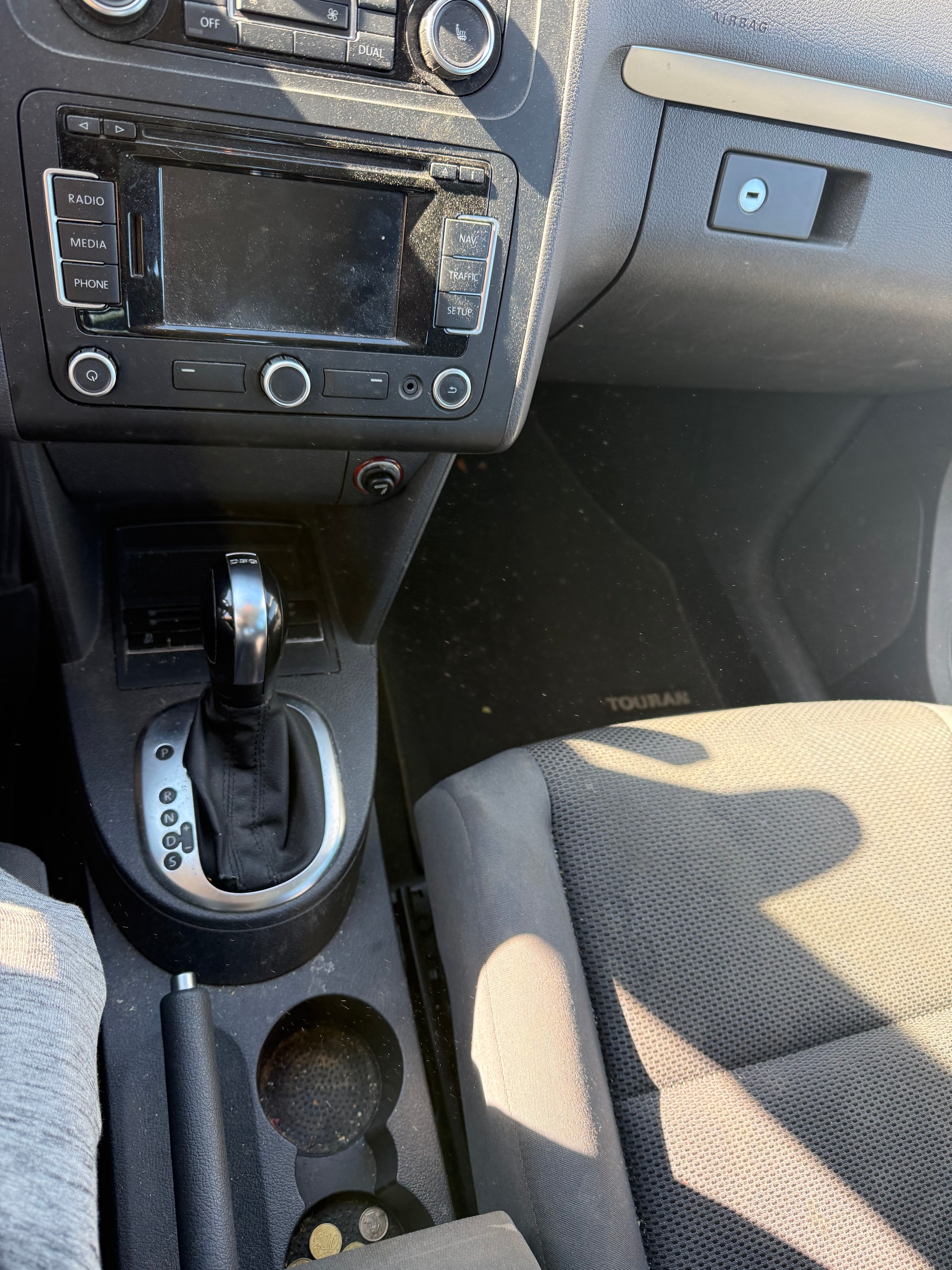 VW Touran 1.6 TDI Highline DSG-image-7