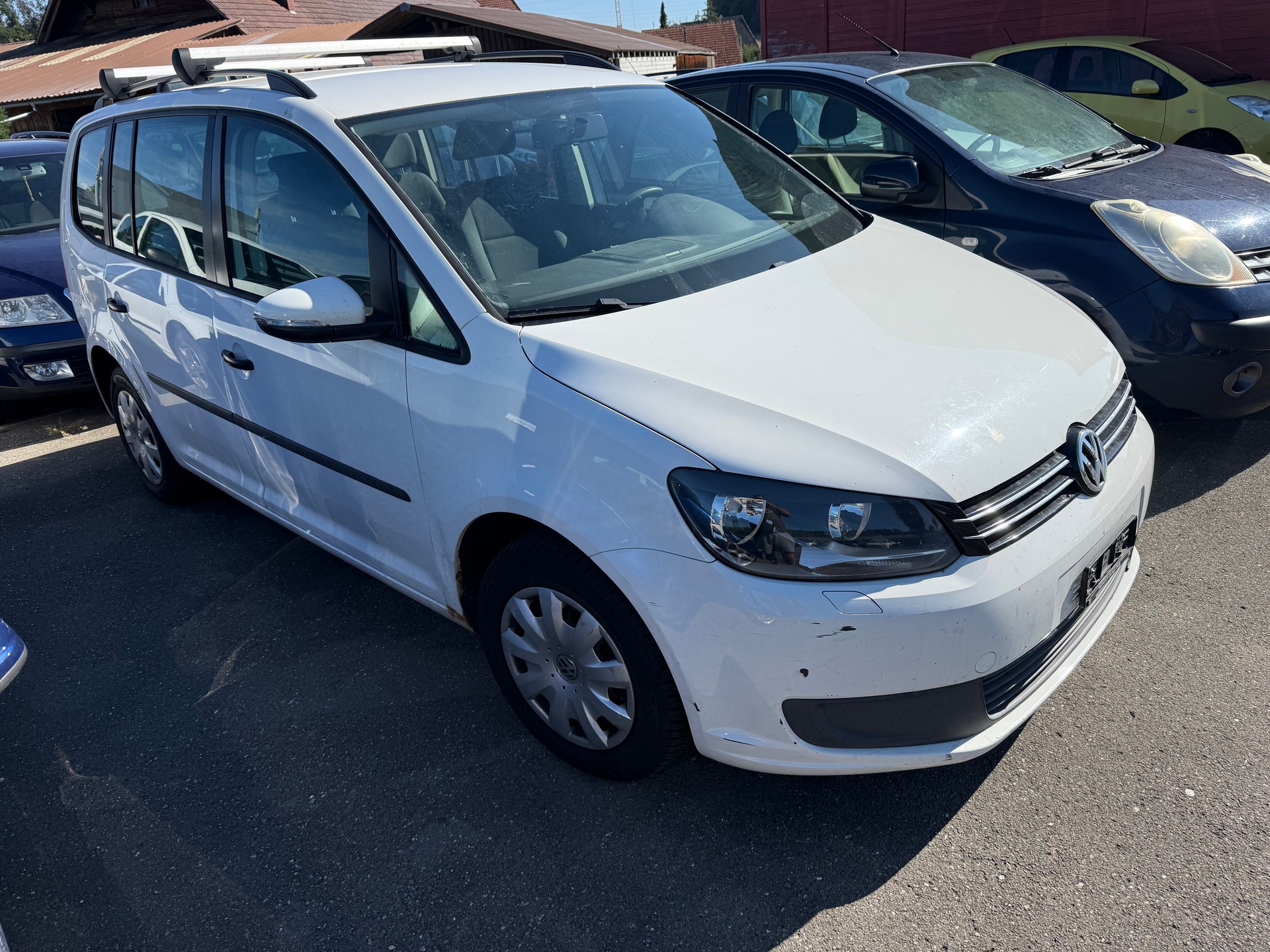 VW Touran 1.6 TDI Highline DSG-image-1