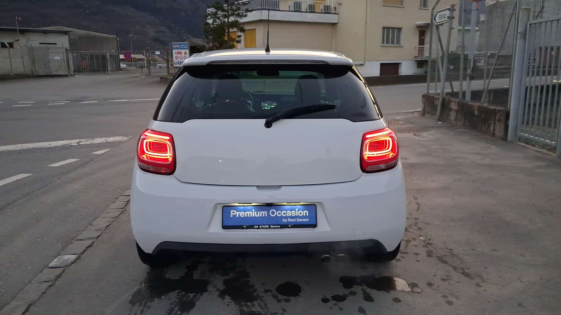 DS AUTOMOBILES DS 3 1.2 THP STT-image-5