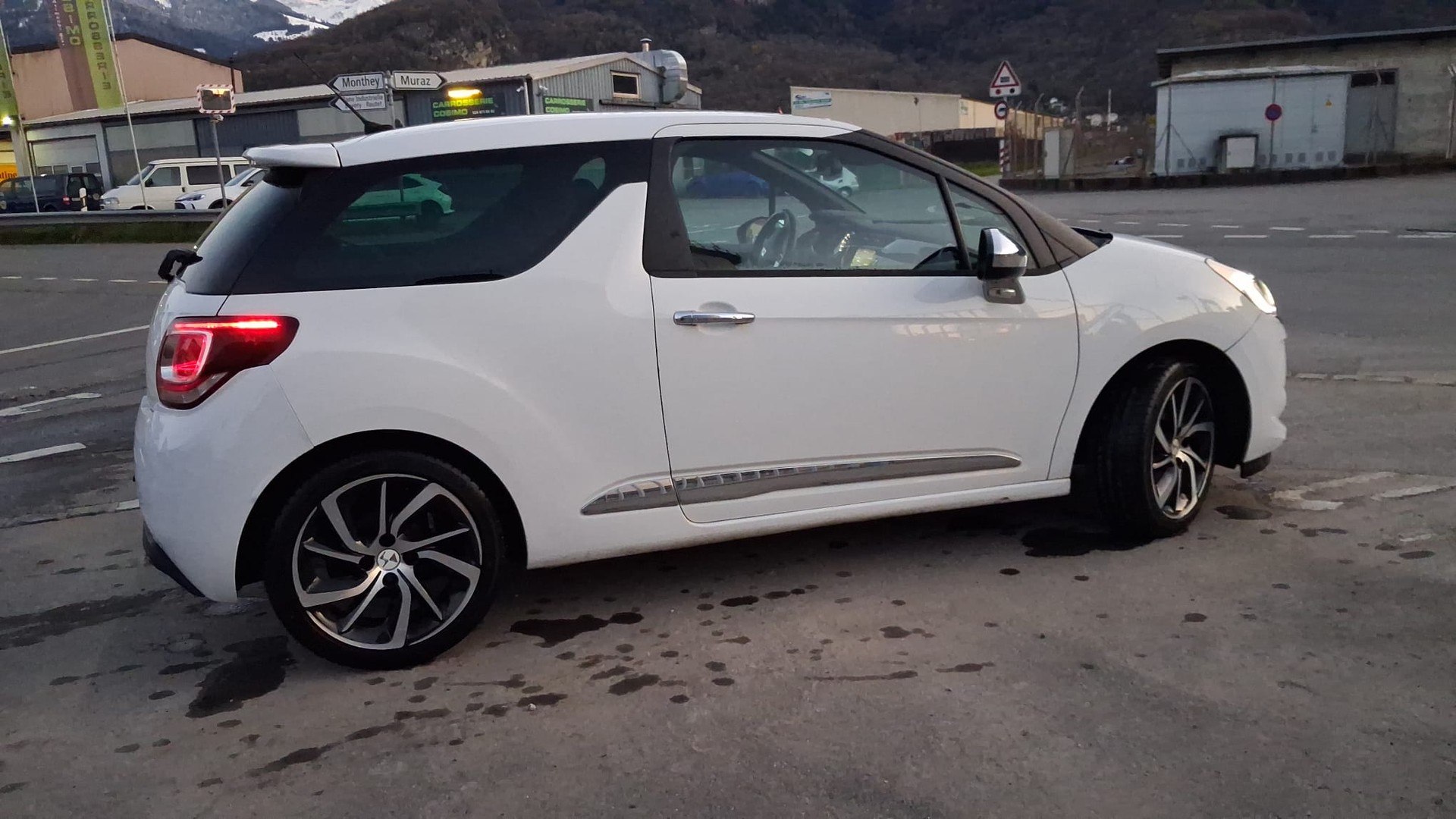 DS AUTOMOBILES DS 3 1.2 THP STT-image-7