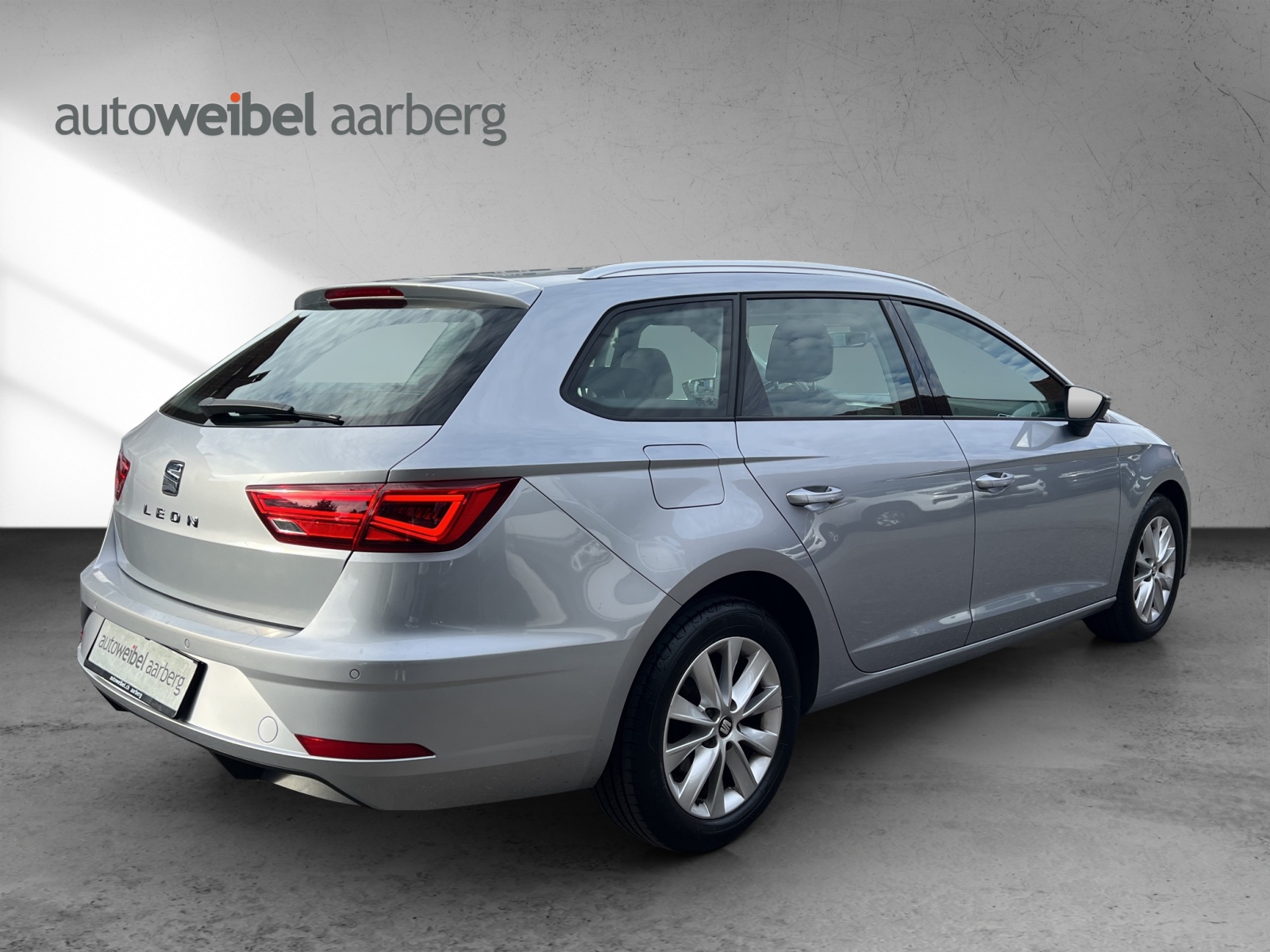 SEAT Leon ST 1.4 TSI ACT Style DSG-showroom-element-1