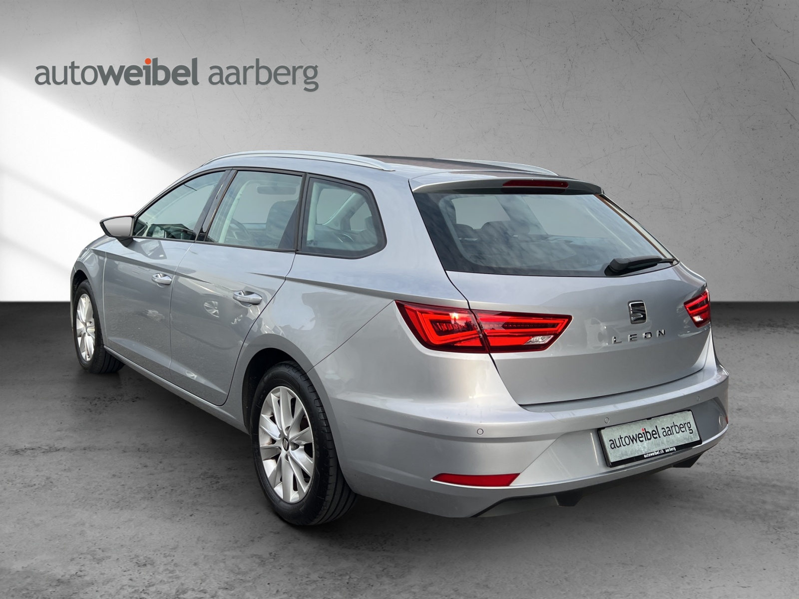 SEAT Leon ST 1.4 TSI ACT Style DSG-showroom-element-3
