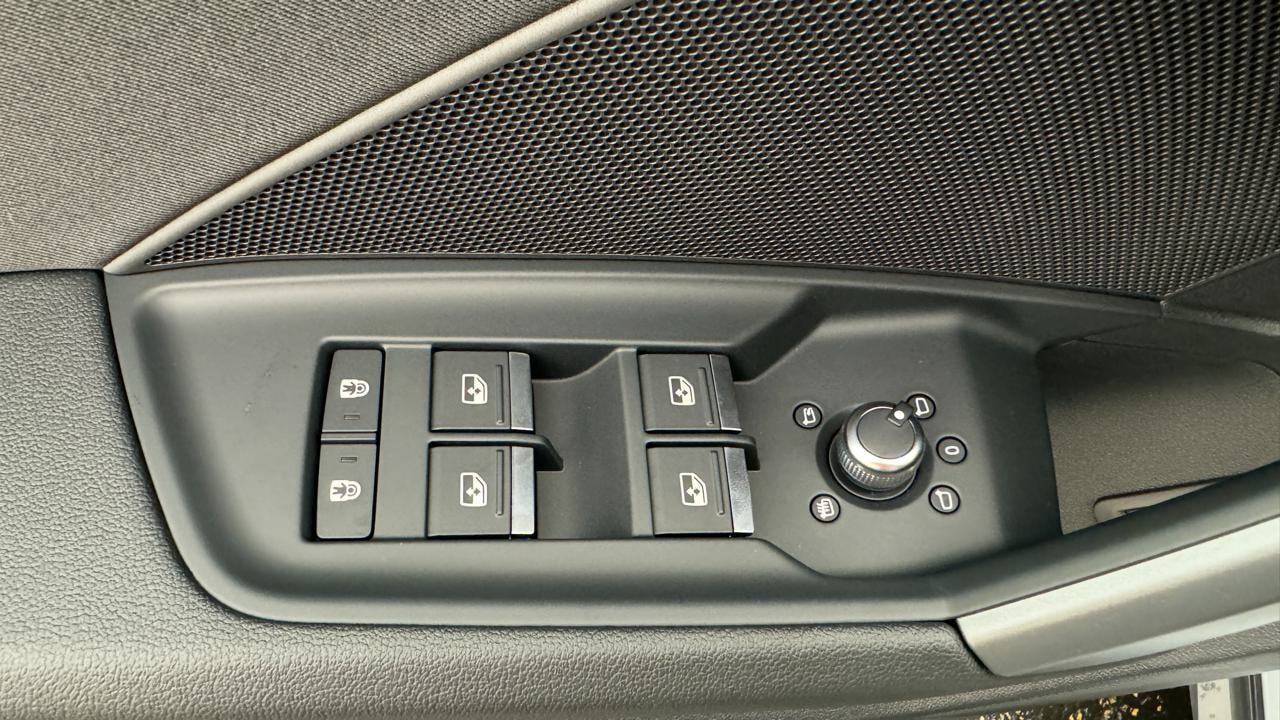 AUDI A3 allstreet 40 TFSI S-tronic quatttro-image-8