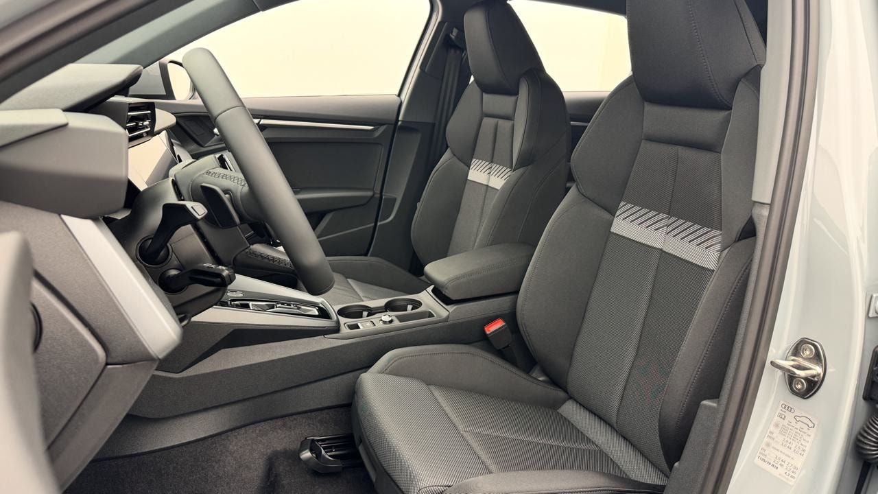 AUDI A3 allstreet 40 TFSI S-tronic quatttro-image-4