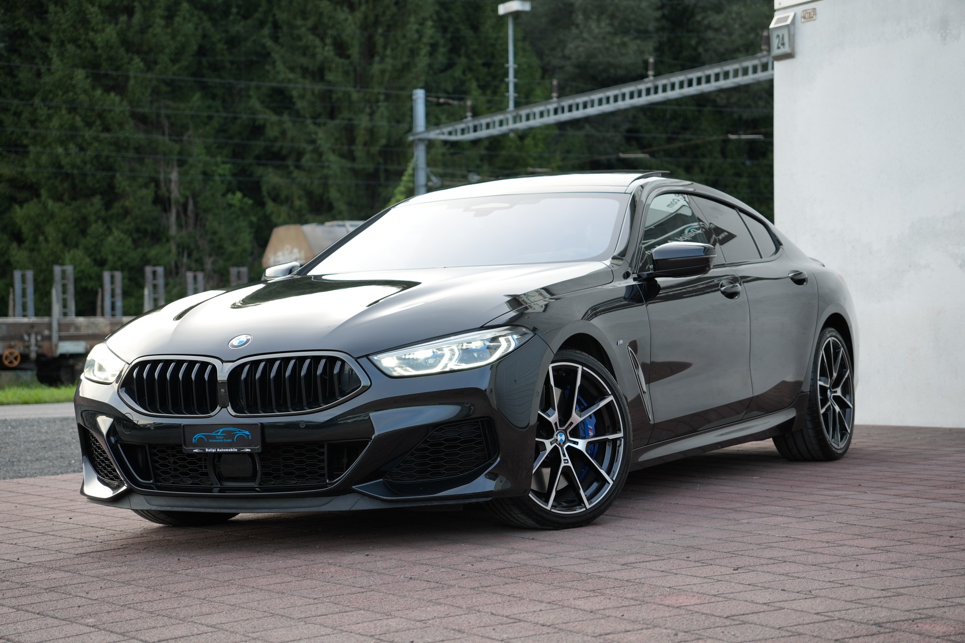BMW M850i xDrive Steptronic (CH)-image-5