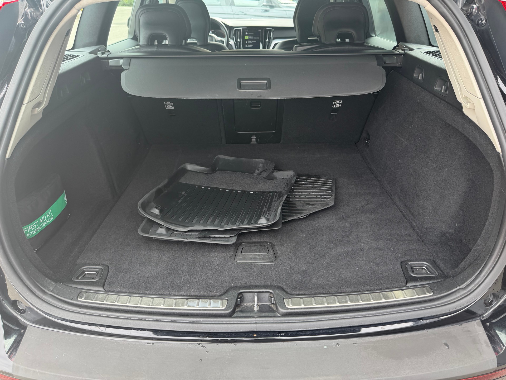 VOLVO V60 D4 Inscription Geartronic-image-12