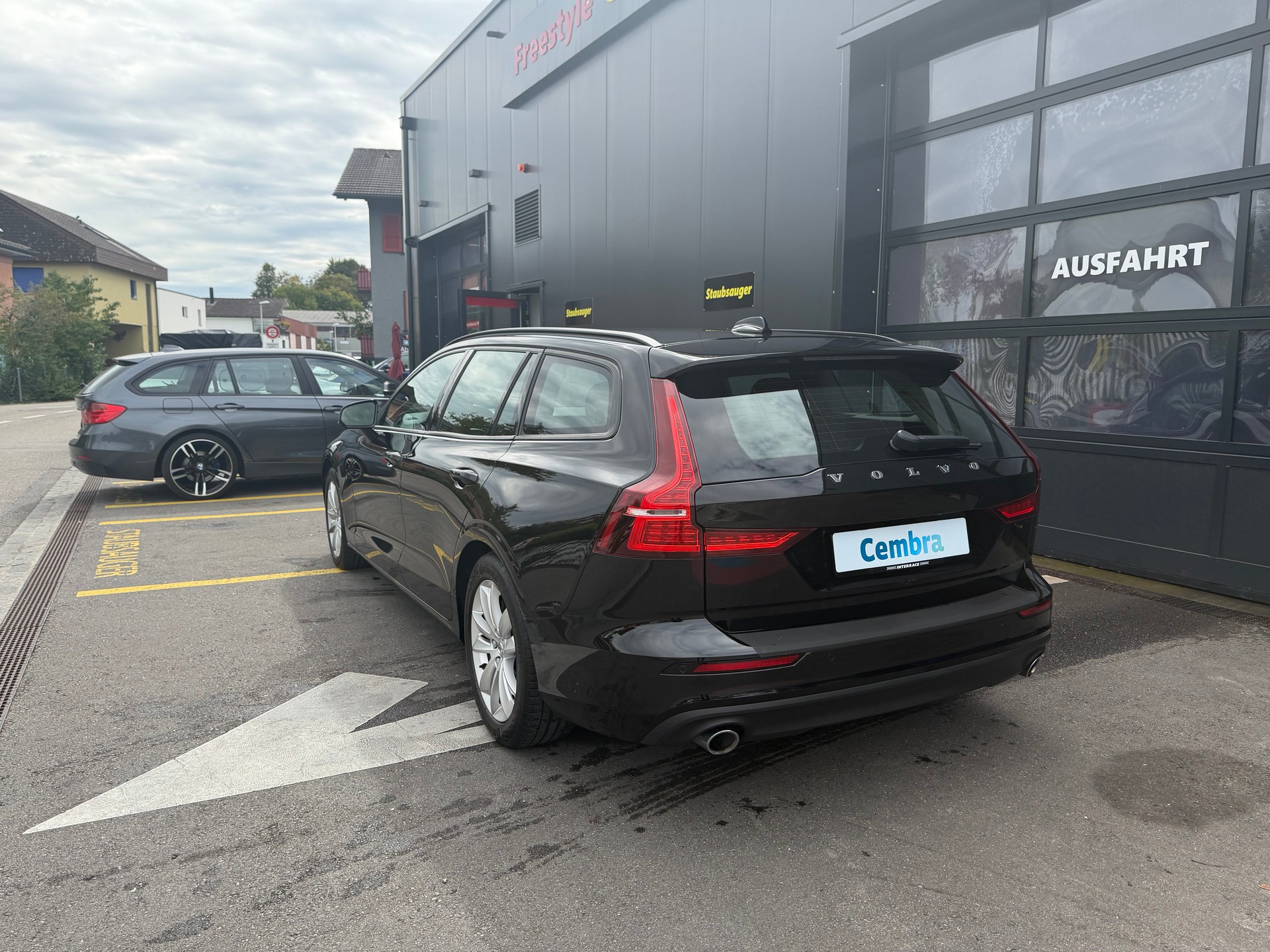 VOLVO V60 D4 Inscription Geartronic-image-5