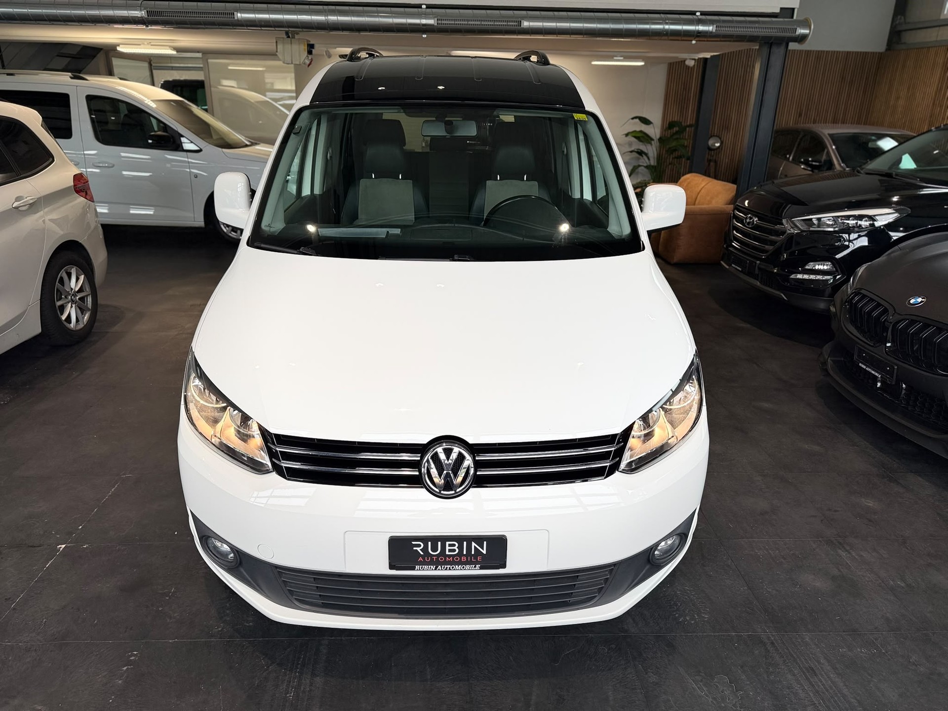 VW Caddy 2.0 TDI 4Motion - Edition 30-image-8