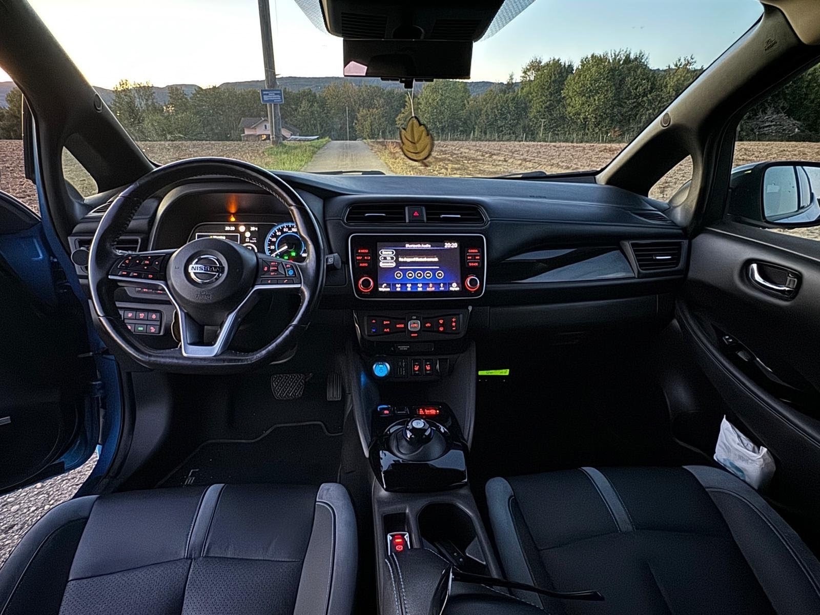 NISSAN e+ Acenta + tachygraphe-image-2