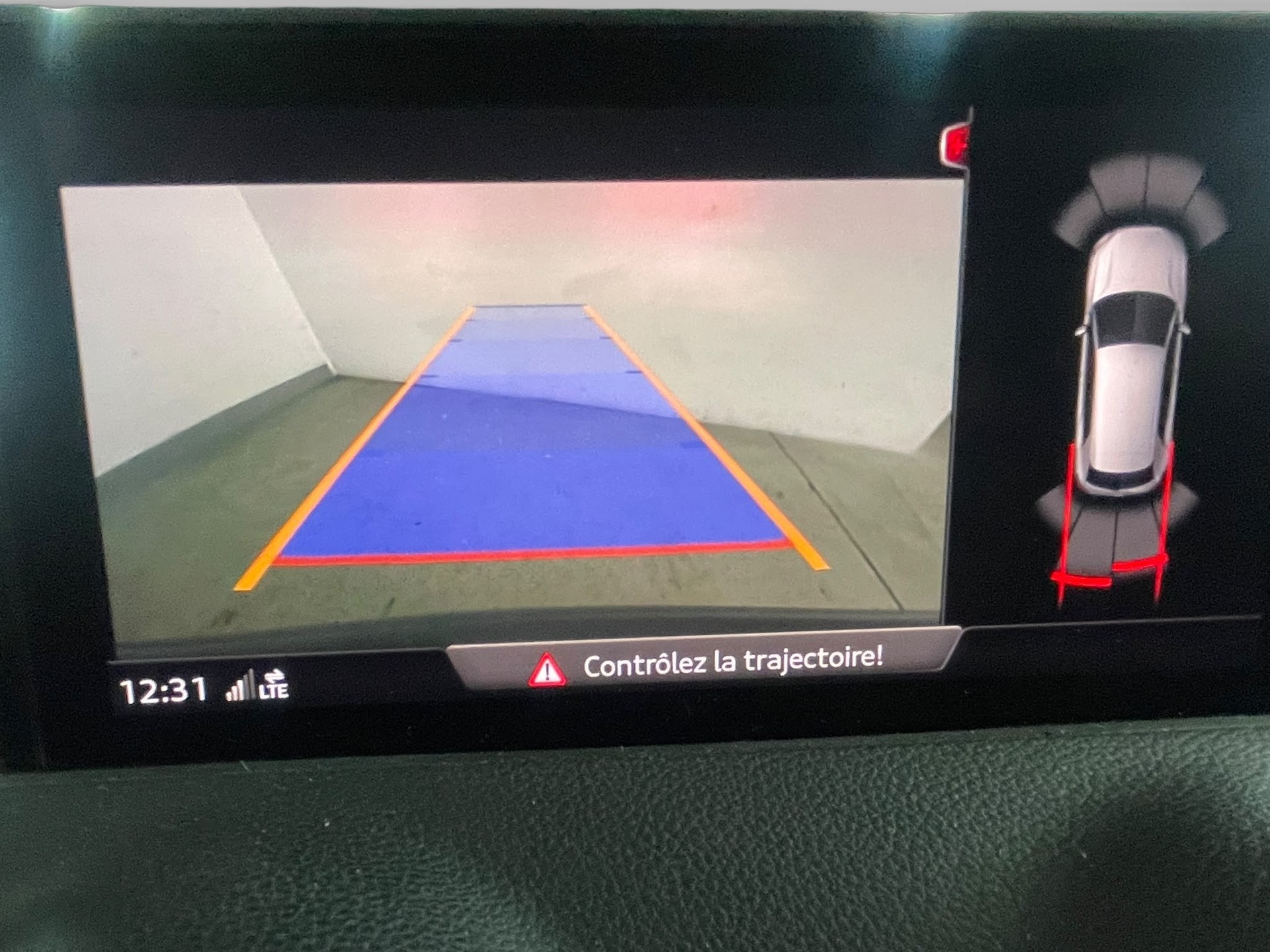 AUDI Q2 1.4 TFSI sport S-tronic | CH-Auto | Frisch MFK | Pano Dach | Virtual Cockpit | S-Line Paket-image-14