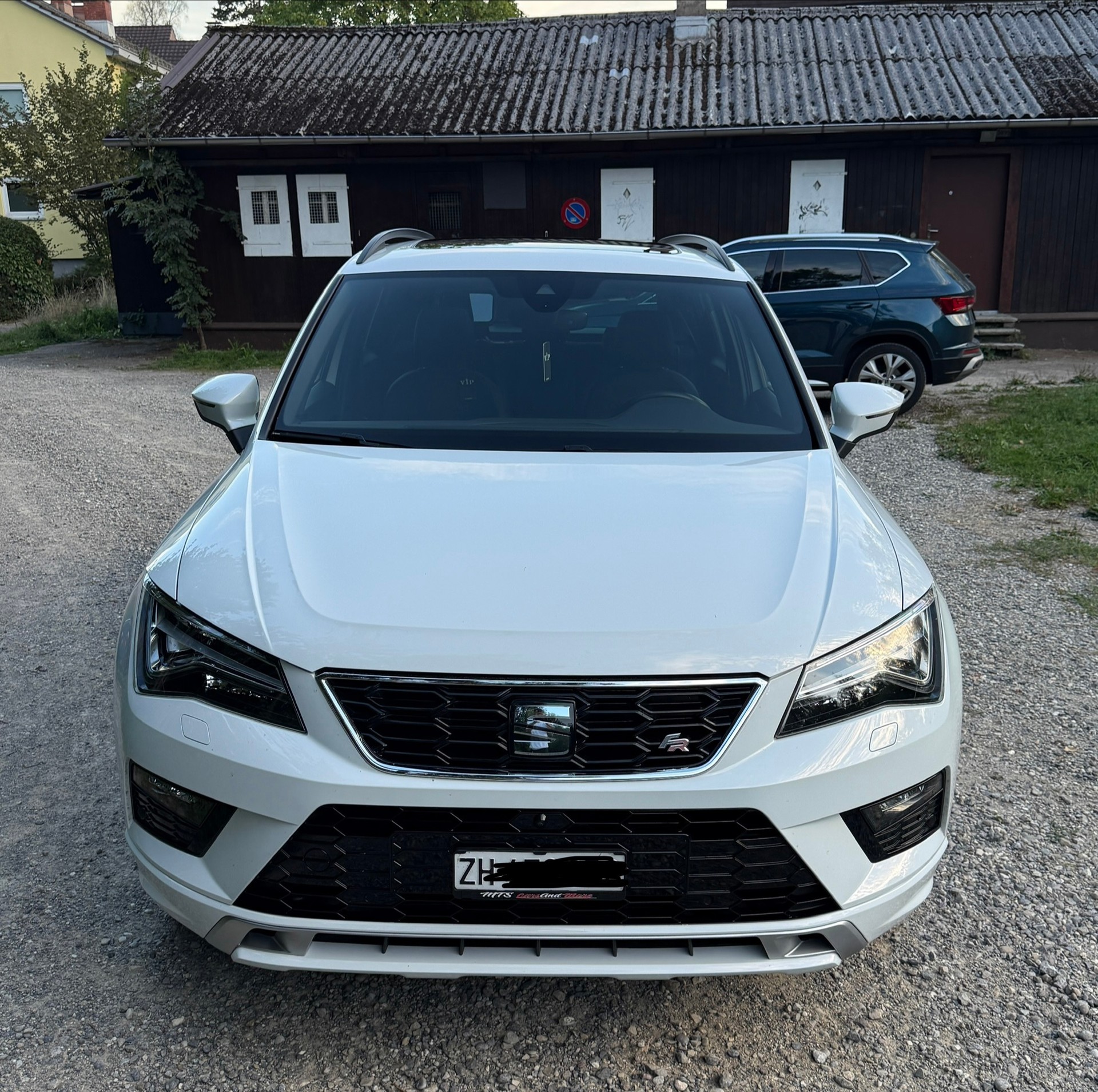 SEAT 2.0 TDI Swiss FR 4Drive DSG-image-1