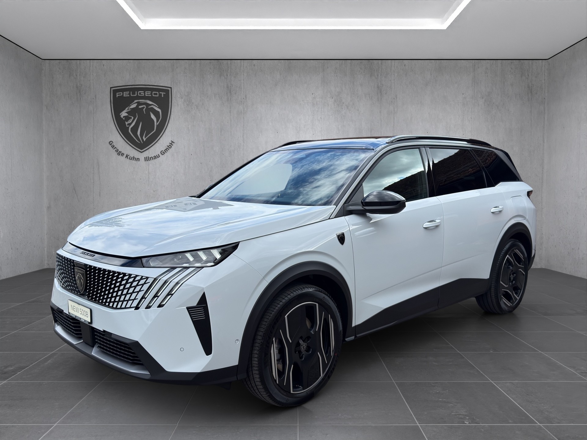 PEUGEOT 5008 1.6 PHEV 225 GT Exclusive-image-0