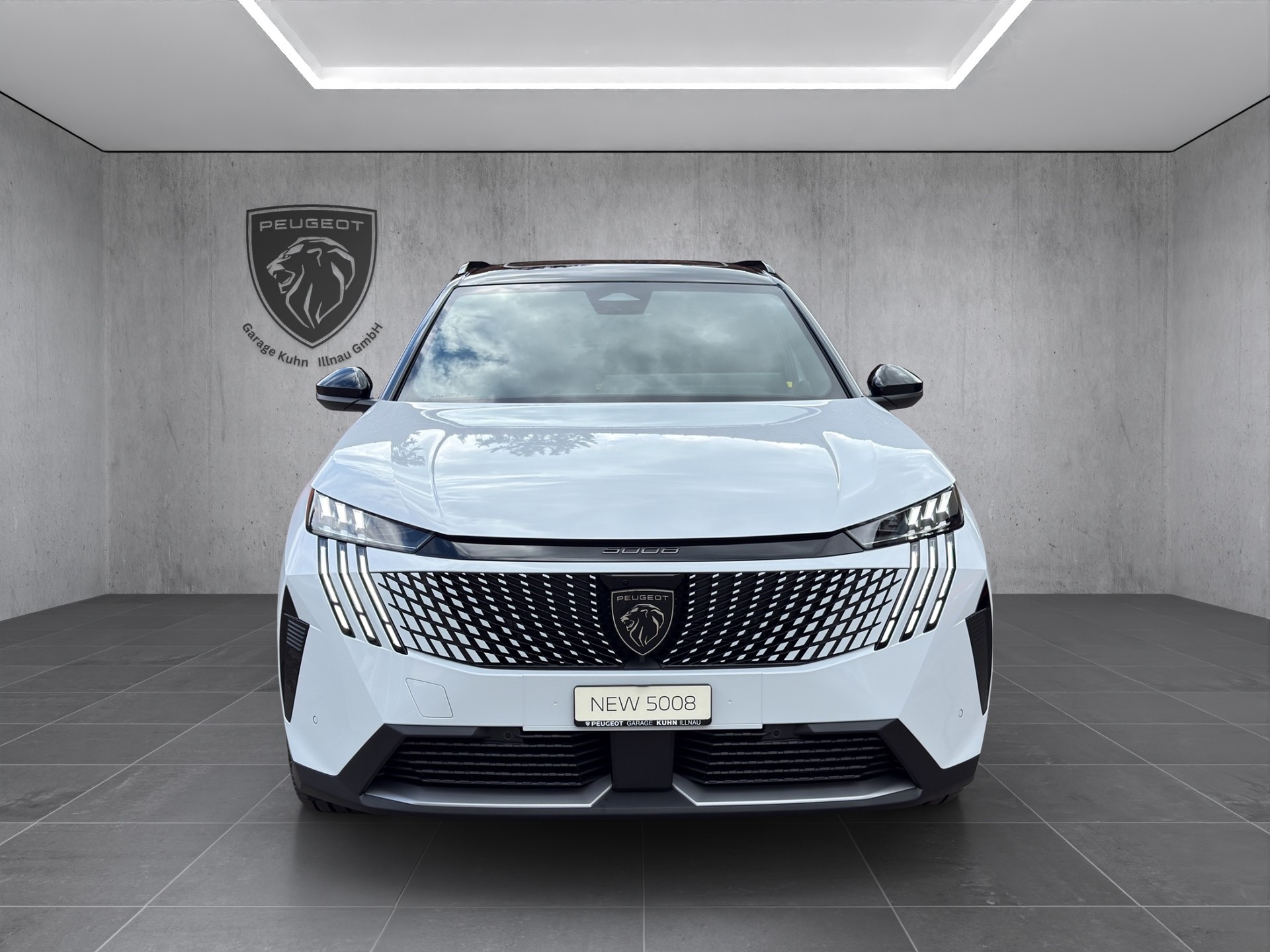 PEUGEOT 5008 1.6 PHEV 225 GT Exclusive-image-1